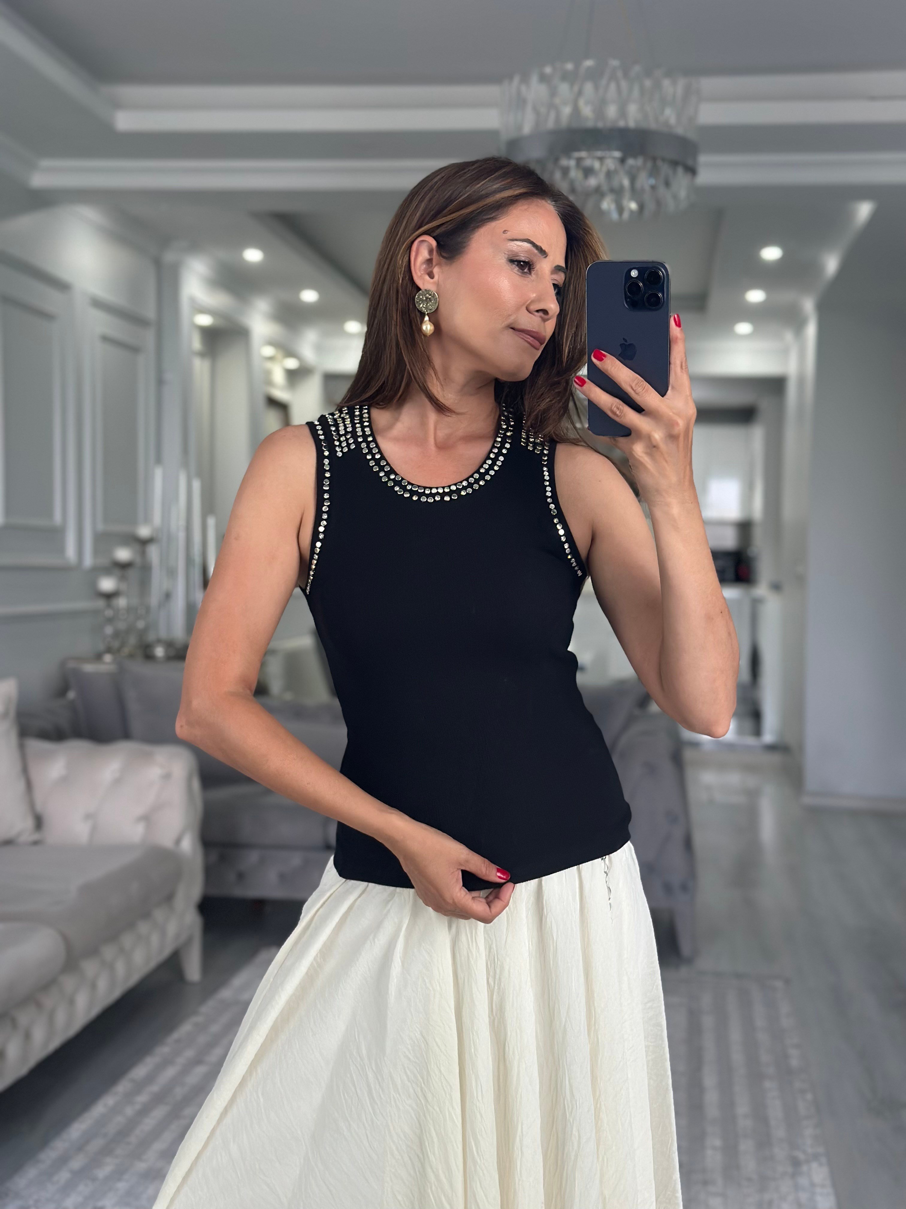 Siyah Troklu Sıfır Kol Kaşkorse Kadın Body