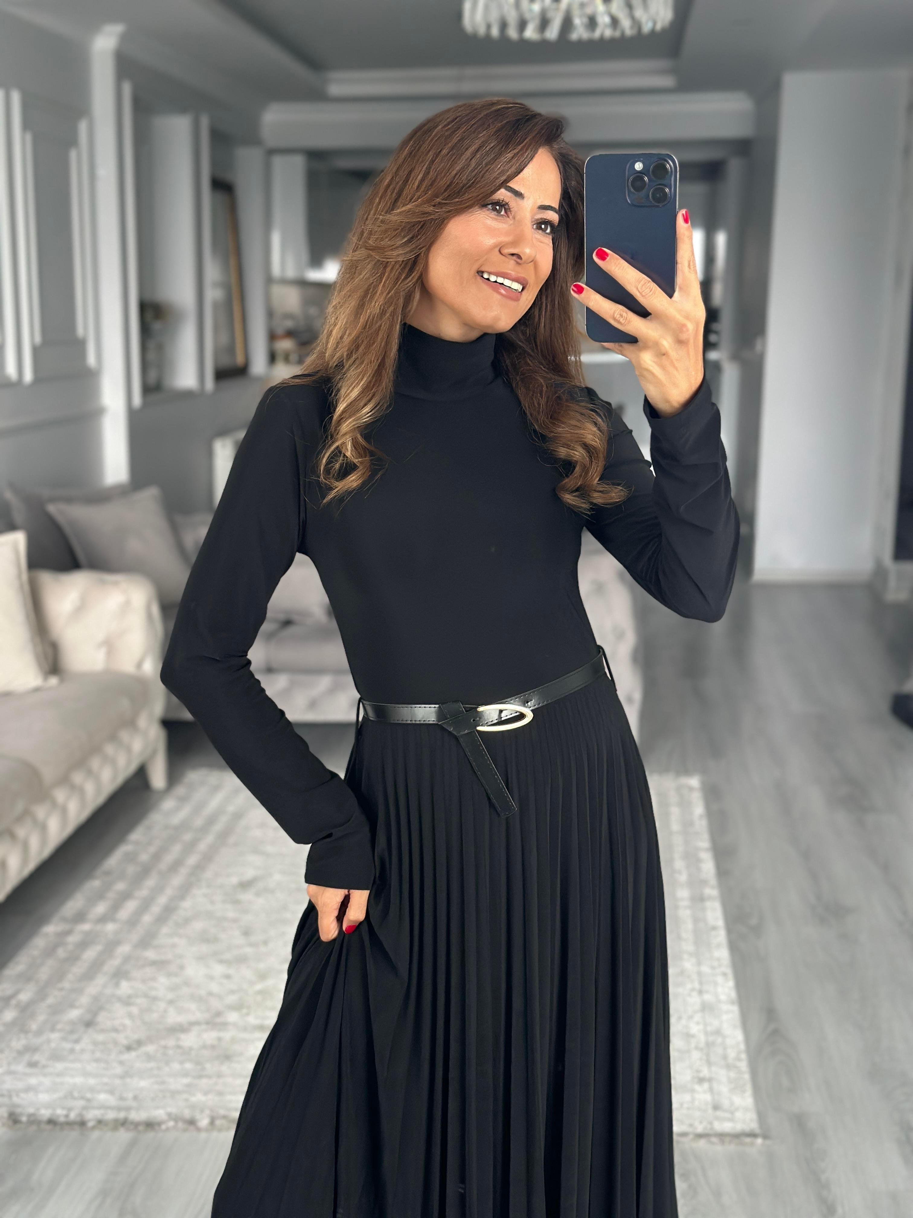 Siyah Yarım Balıkçı Kemerli Piliseli Midi Boy Kadın Elbise