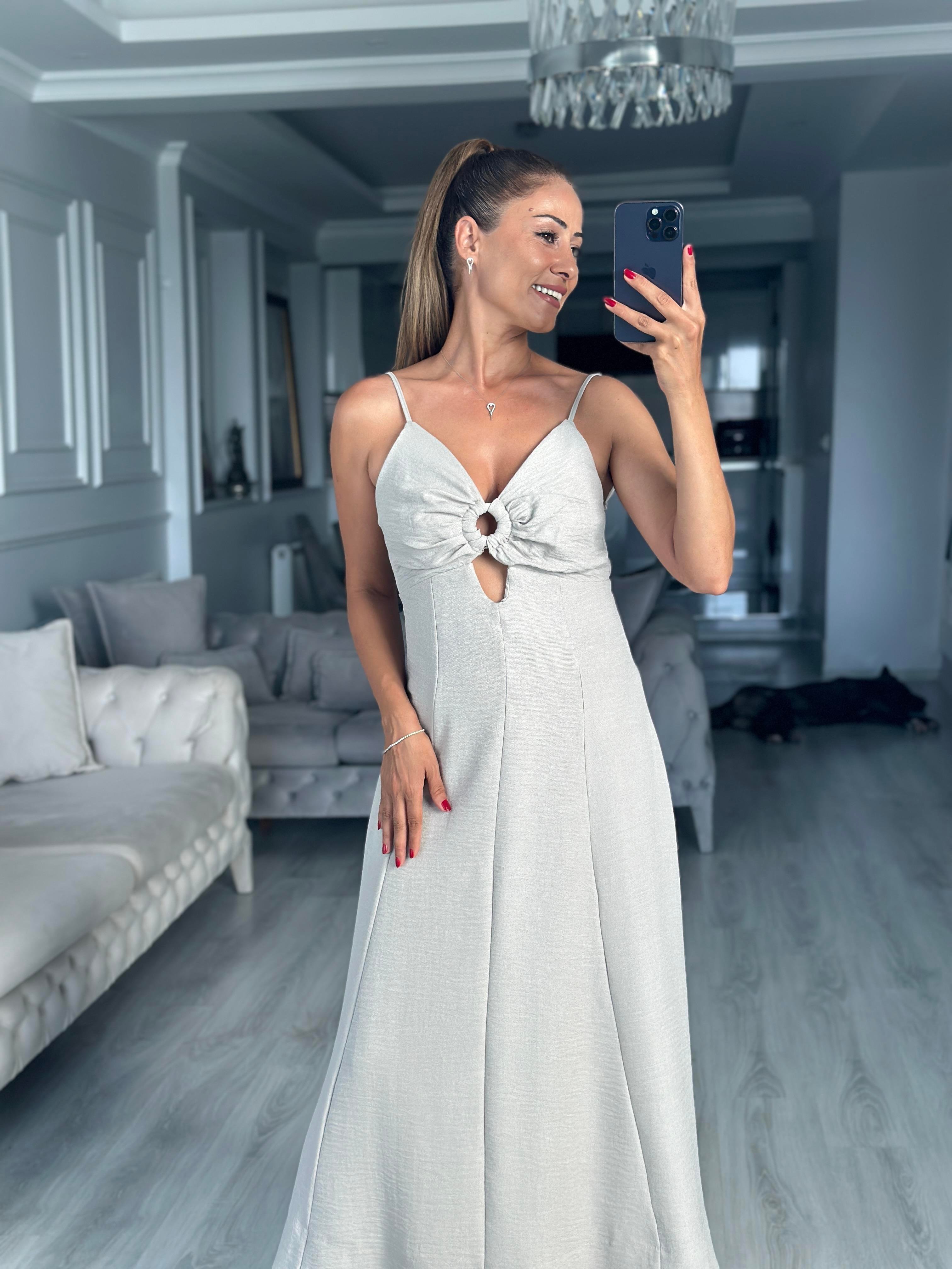 Taş Ayarlanabilir İp Askılı Dekolteli Parçalı Midi Boy Kadın Elbise