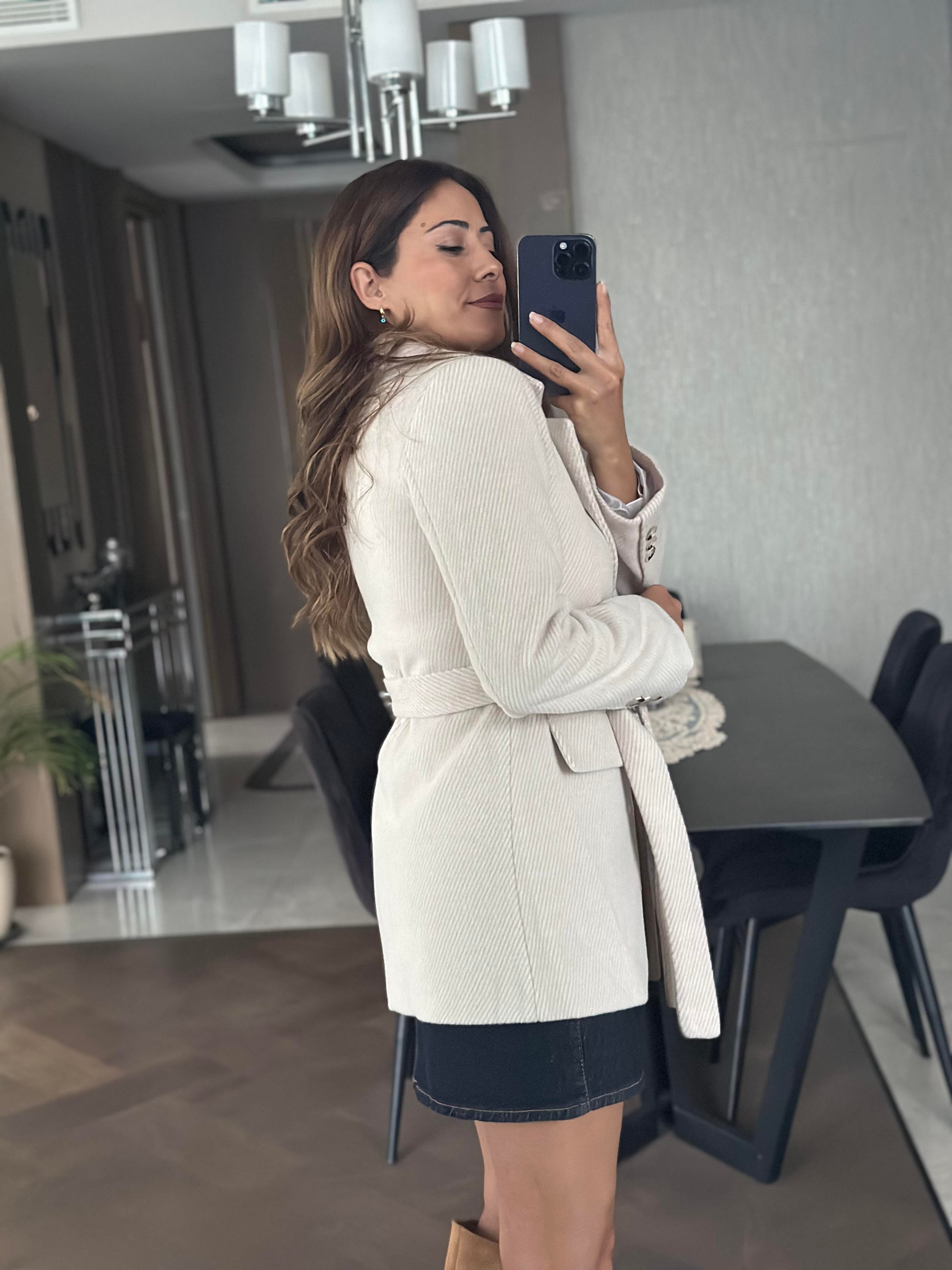 Taş Dokulu Kaşe Vatkalı Kuşaklı Kadın Ceket