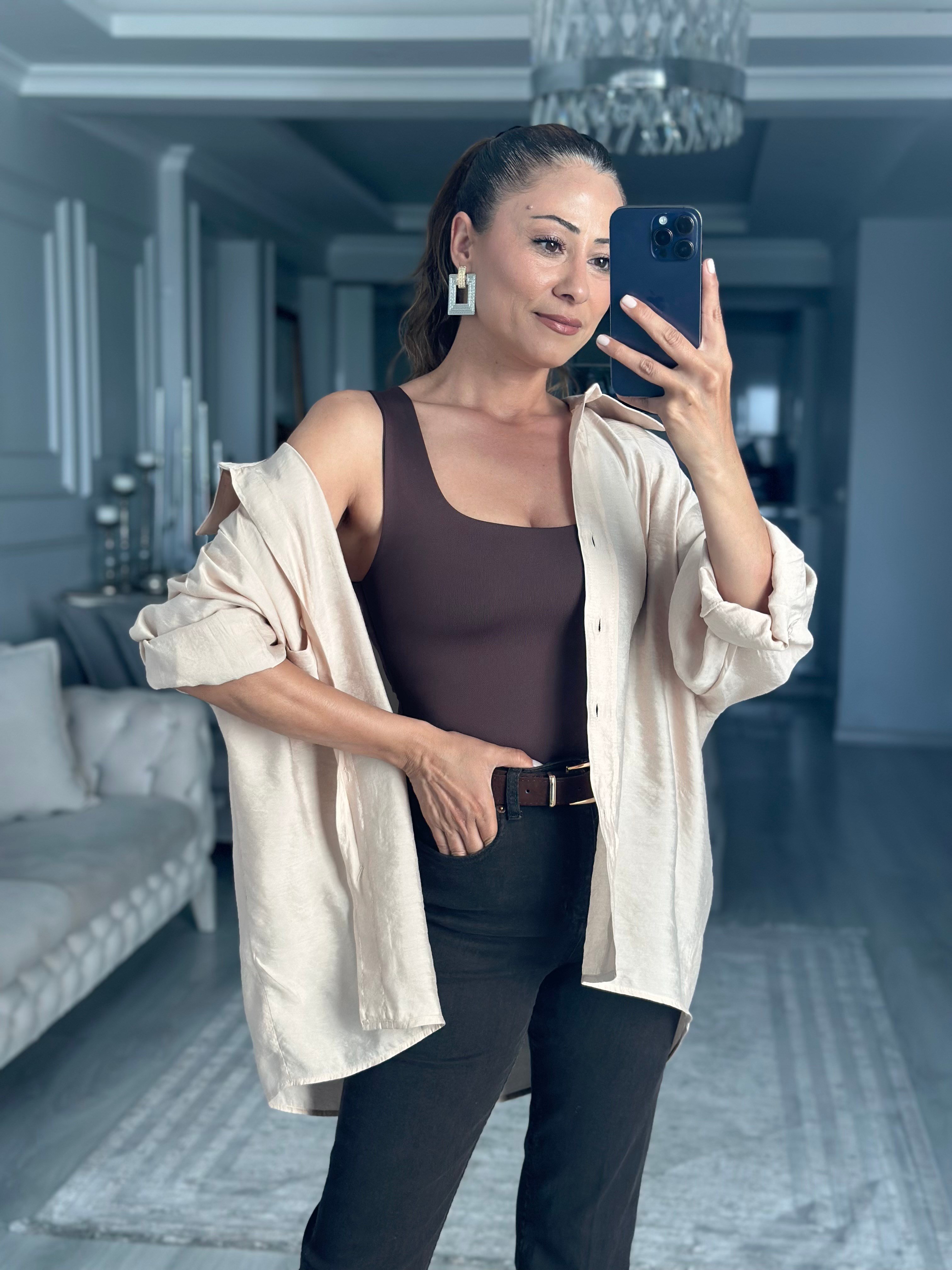 Taş Düşük Omuzlu Oversize Kadın Gömlek