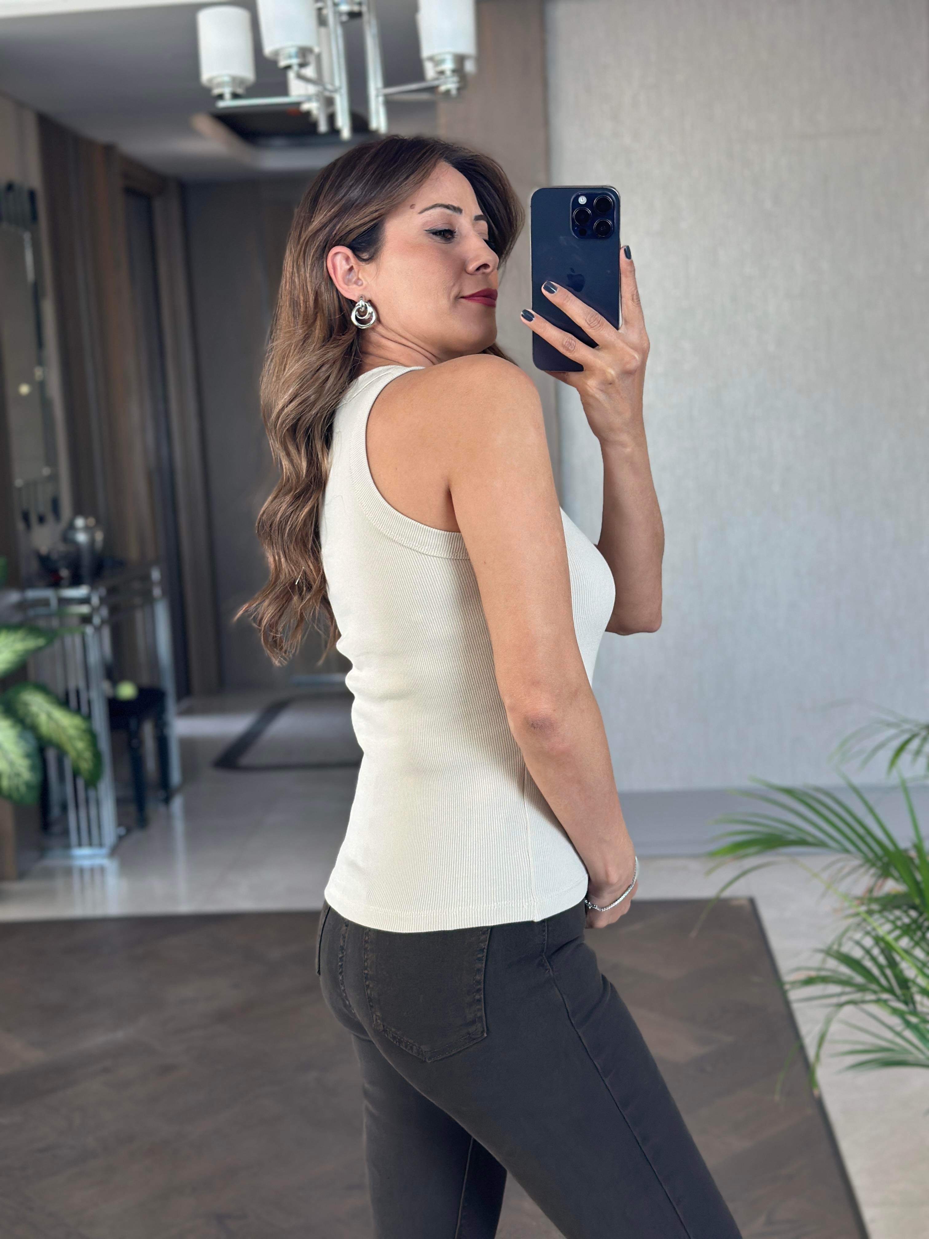 Taş Kabartma Logolu Halter Yaka Kaşkorse Kadın Body