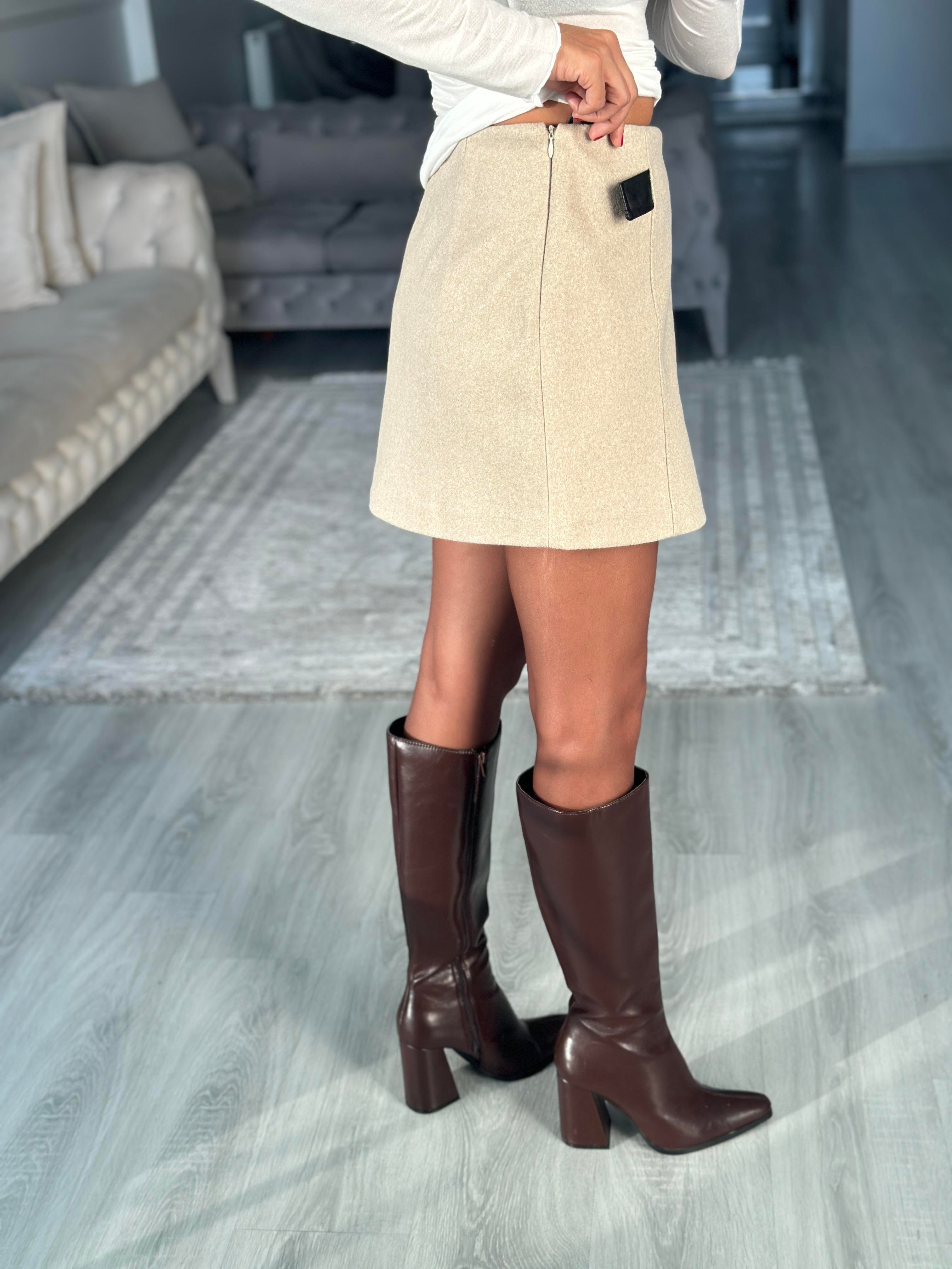 Taş Kaşe Deri Detaylı Kadın Mini Etek