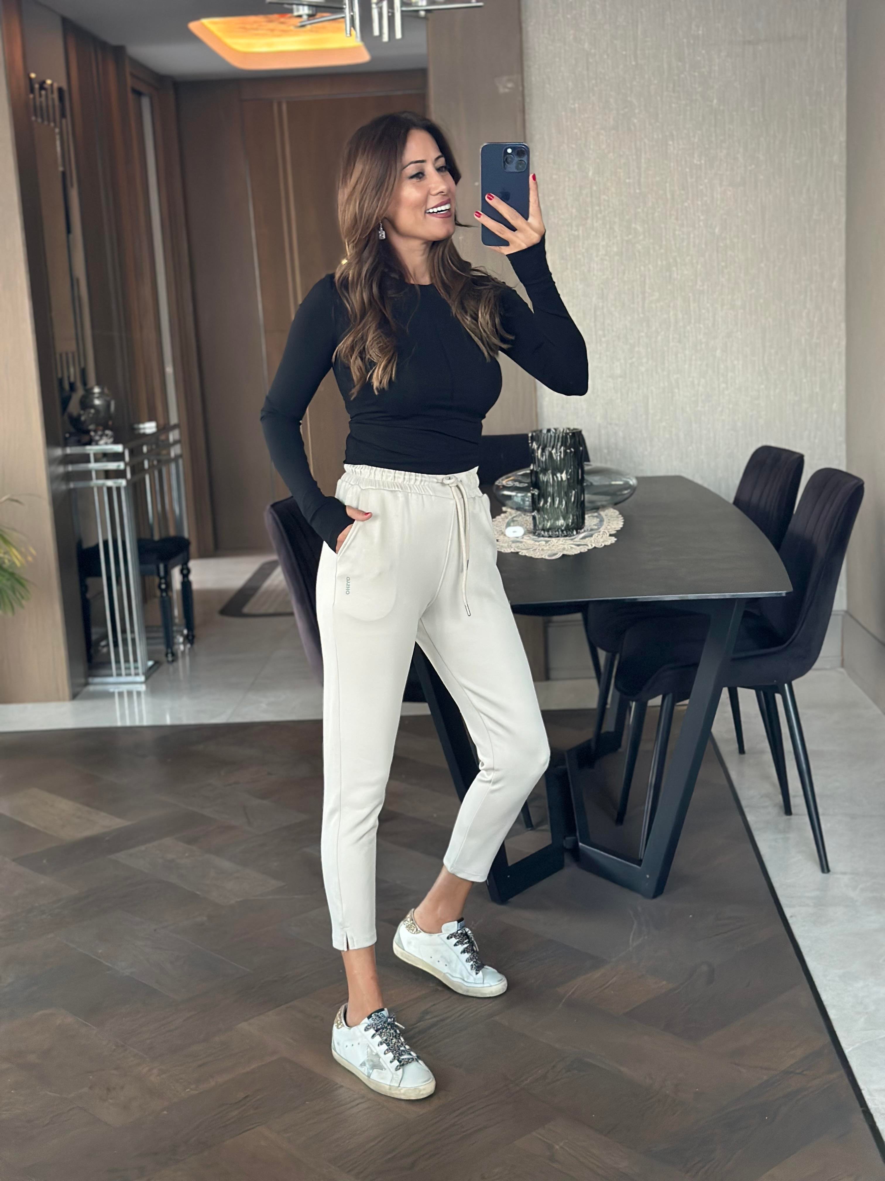 Taş Oysh Paçaları Minik Yırtmaçlı Cepli Kadın Eşofman Altı