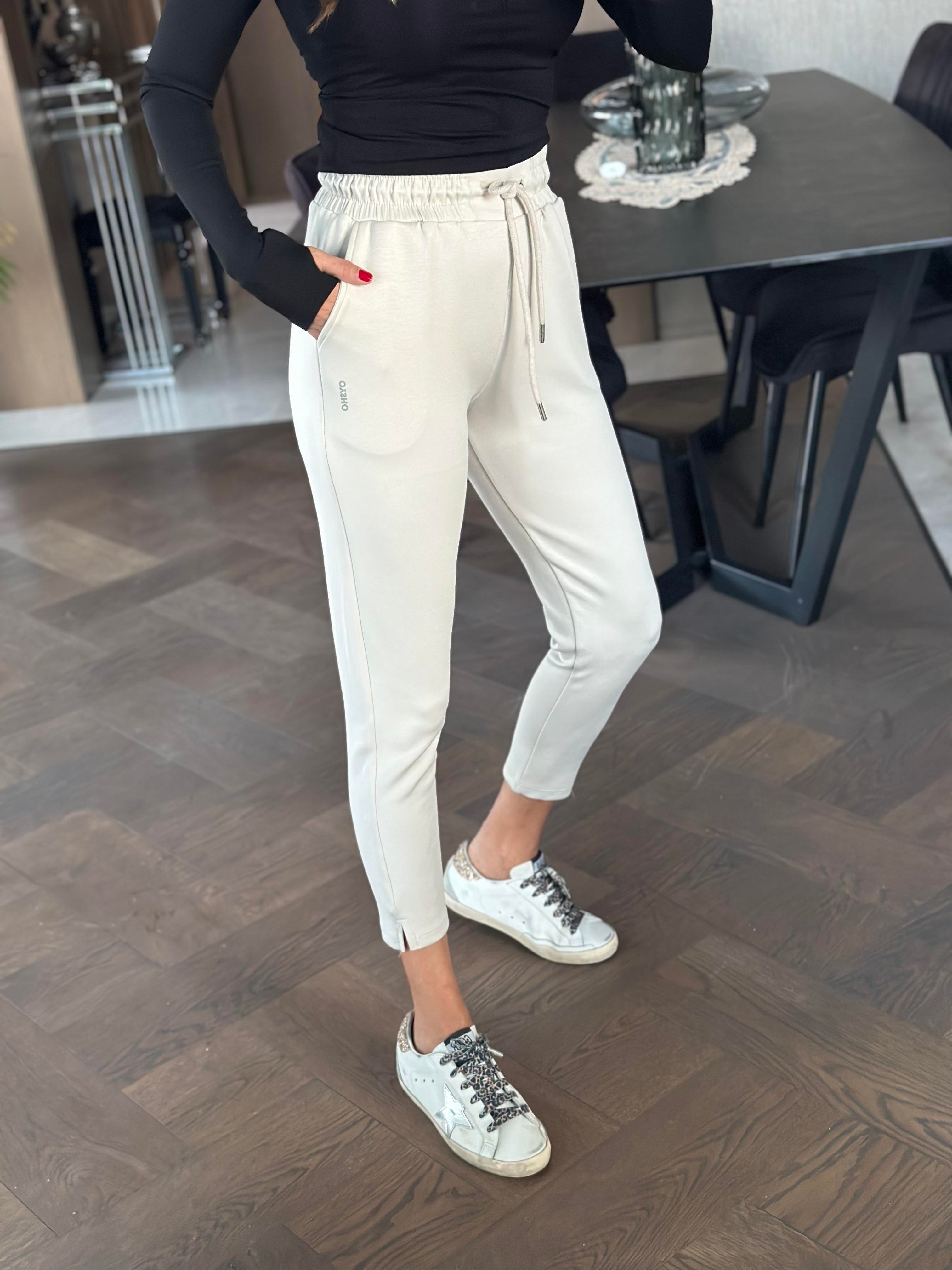 Taş Oysh Paçaları Minik Yırtmaçlı Cepli Kadın Eşofman Altı