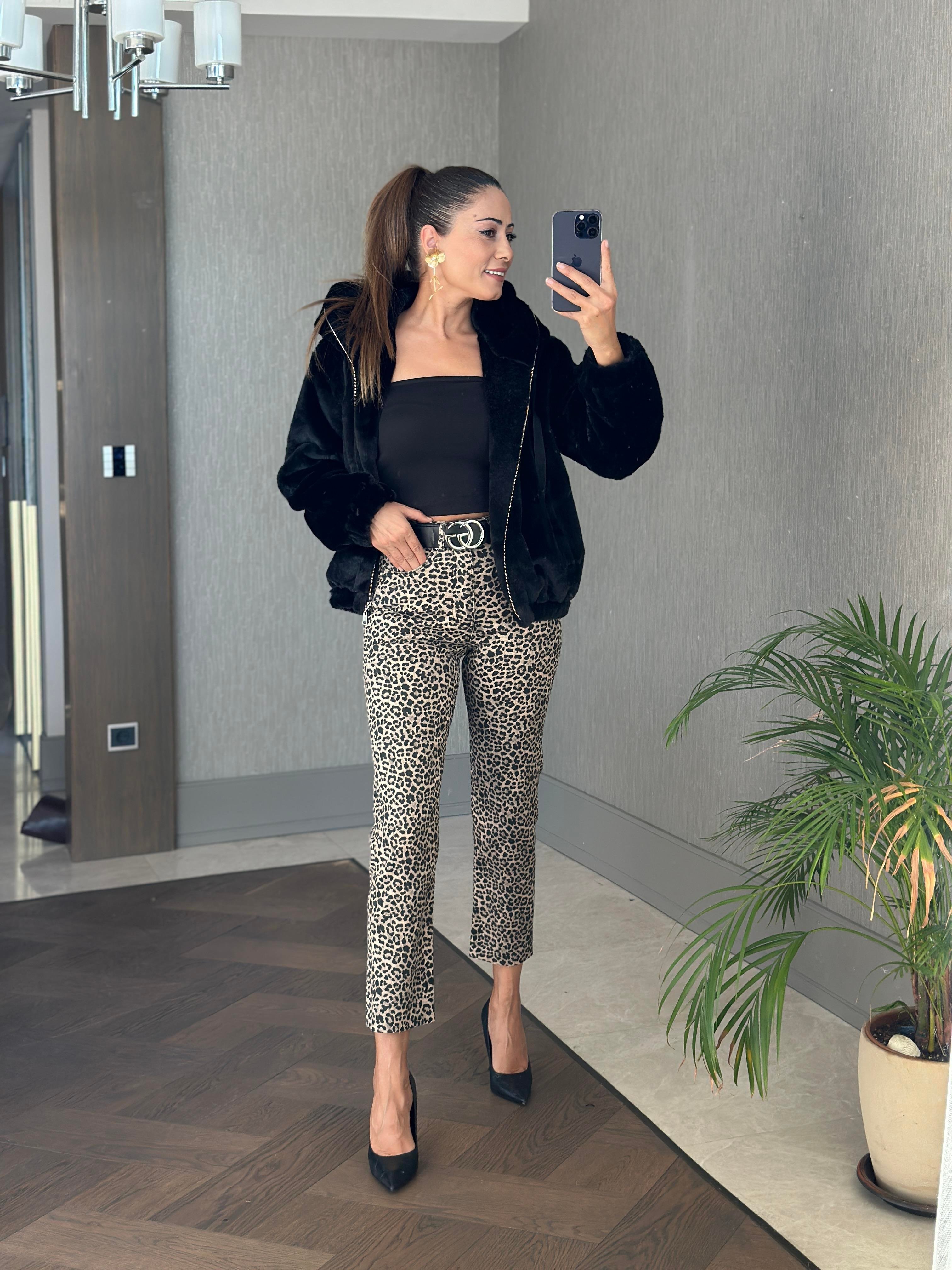 Vizon Leopar Desen Marka Model Kesik Paça Boy Fit Kadın Jean Pantolon