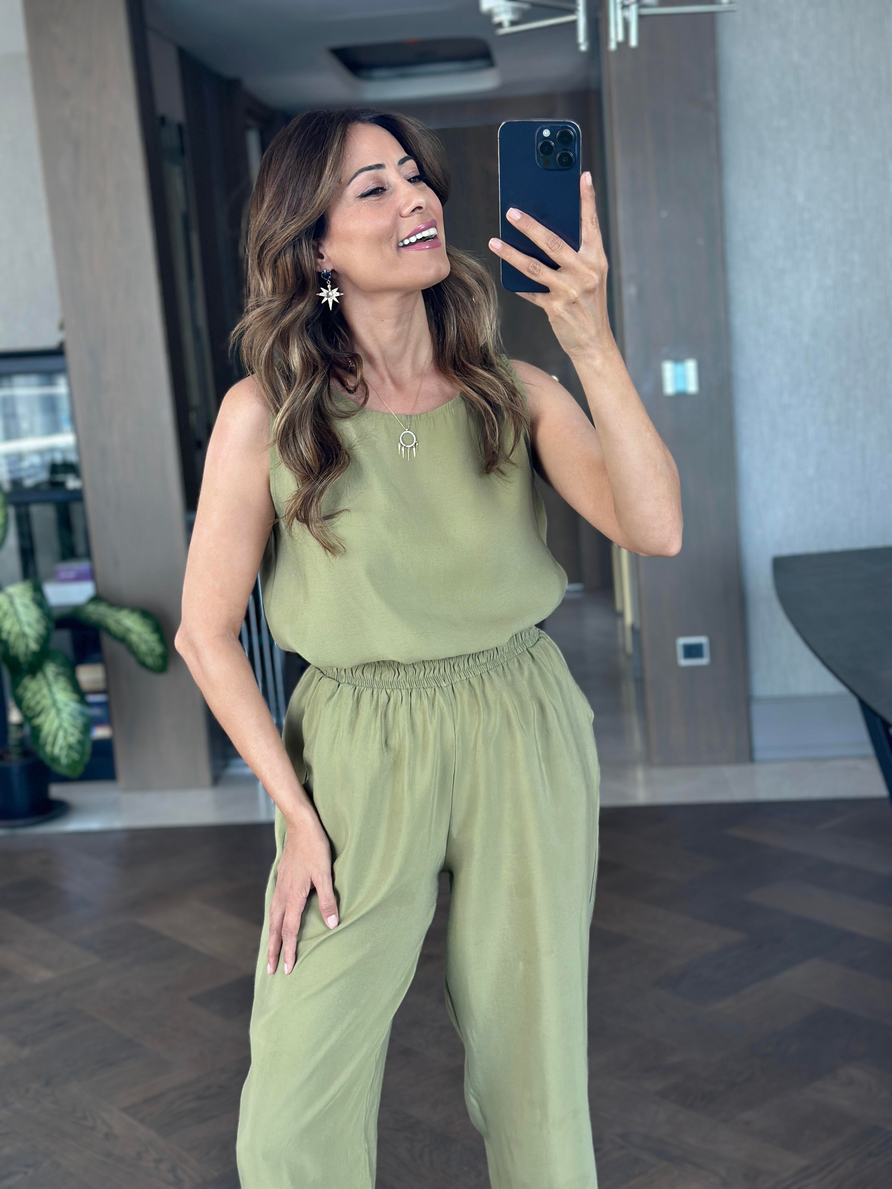 Yağ Yeşili Bisiklet Yaka Sıfır Kol Bluz Pantolon Tnsl Alt Üst Takım