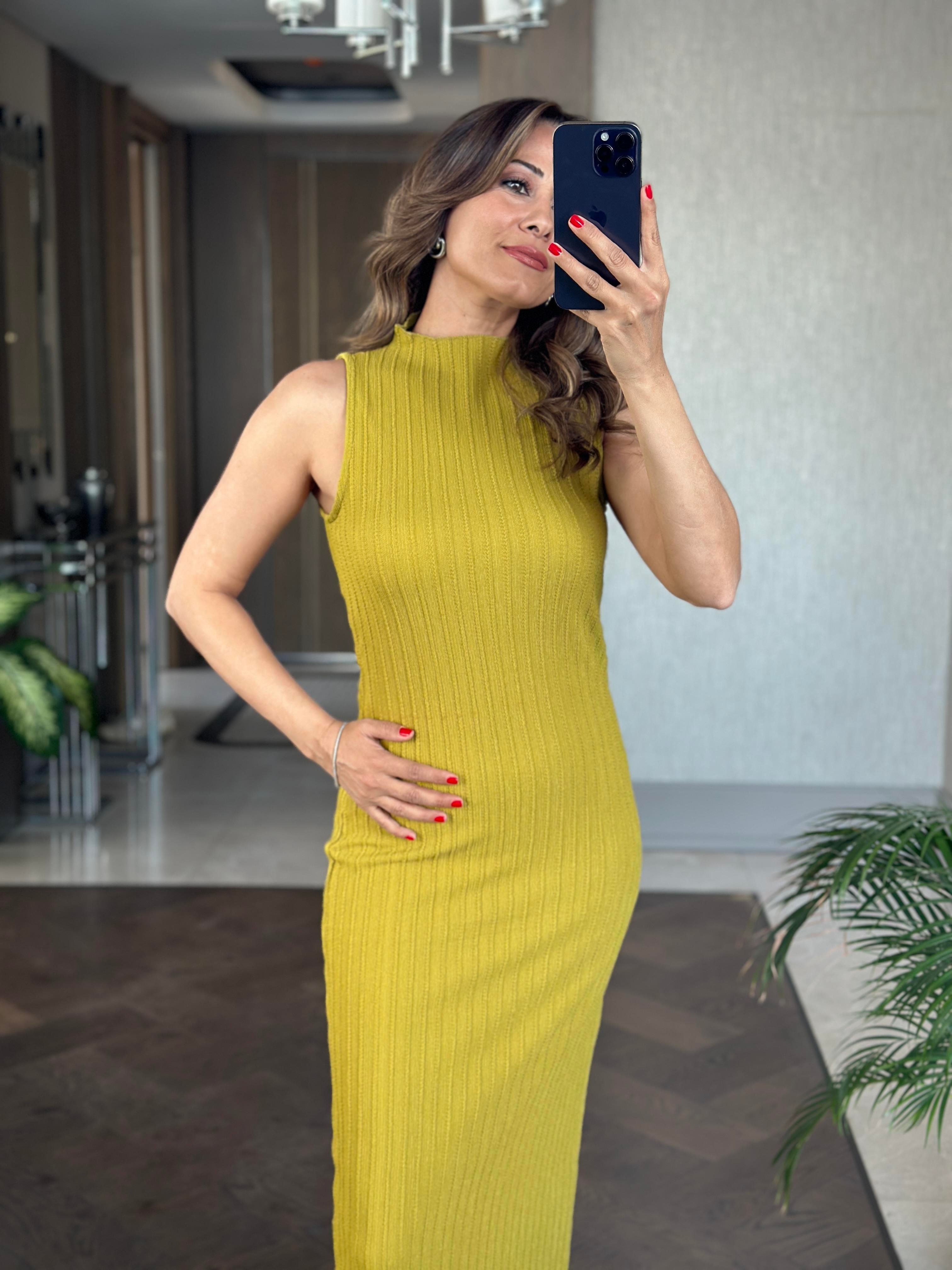 Yağ Yeşili Dik Yaka Salsa Triko Kadın Maksi Boy Elbise