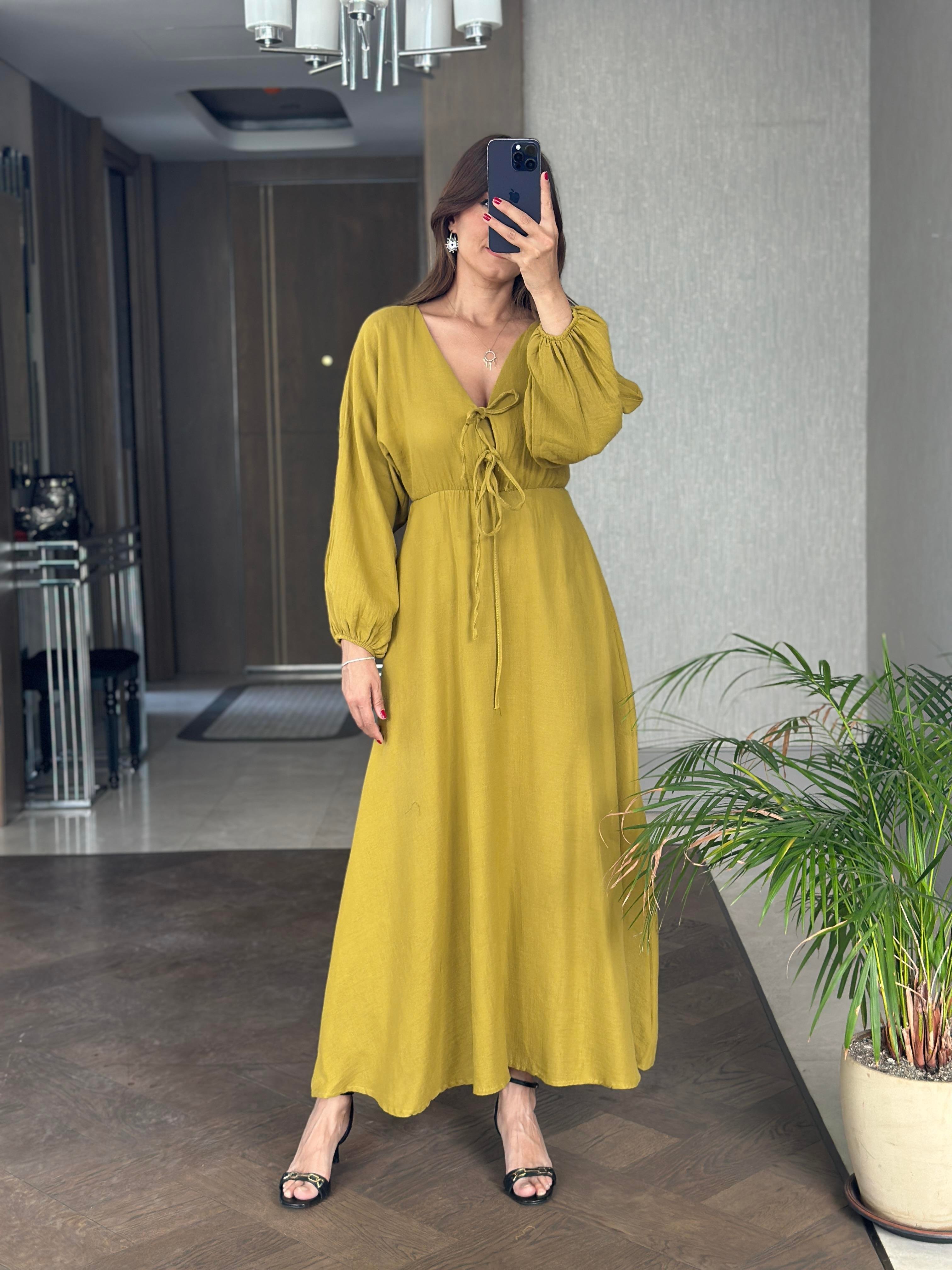 Yağ Yeşili Müslin Önü Bağcıklı Kol Ucu Lastikli Kadın Midi Boy Elbise