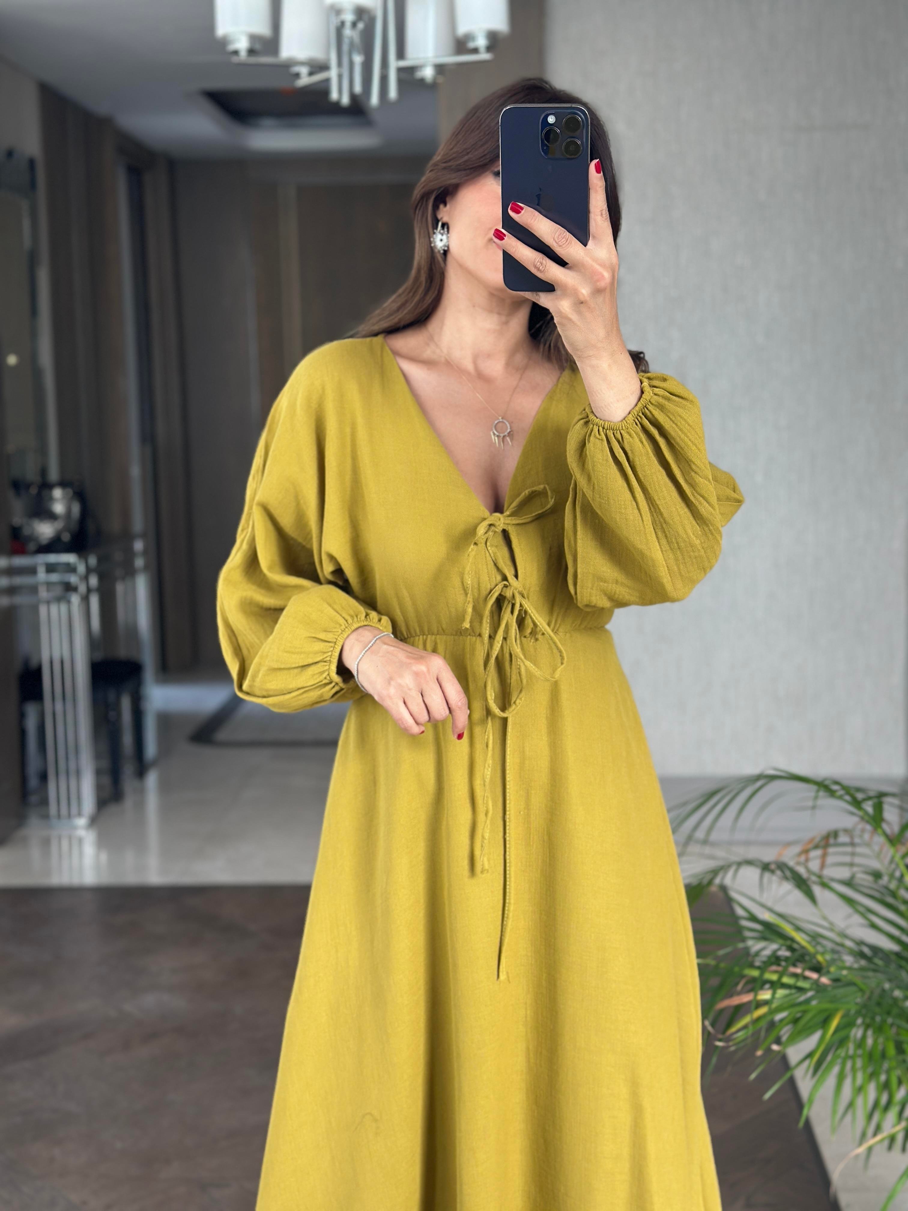 Yağ Yeşili Müslin Önü Bağcıklı Kol Ucu Lastikli Kadın Midi Boy Elbise