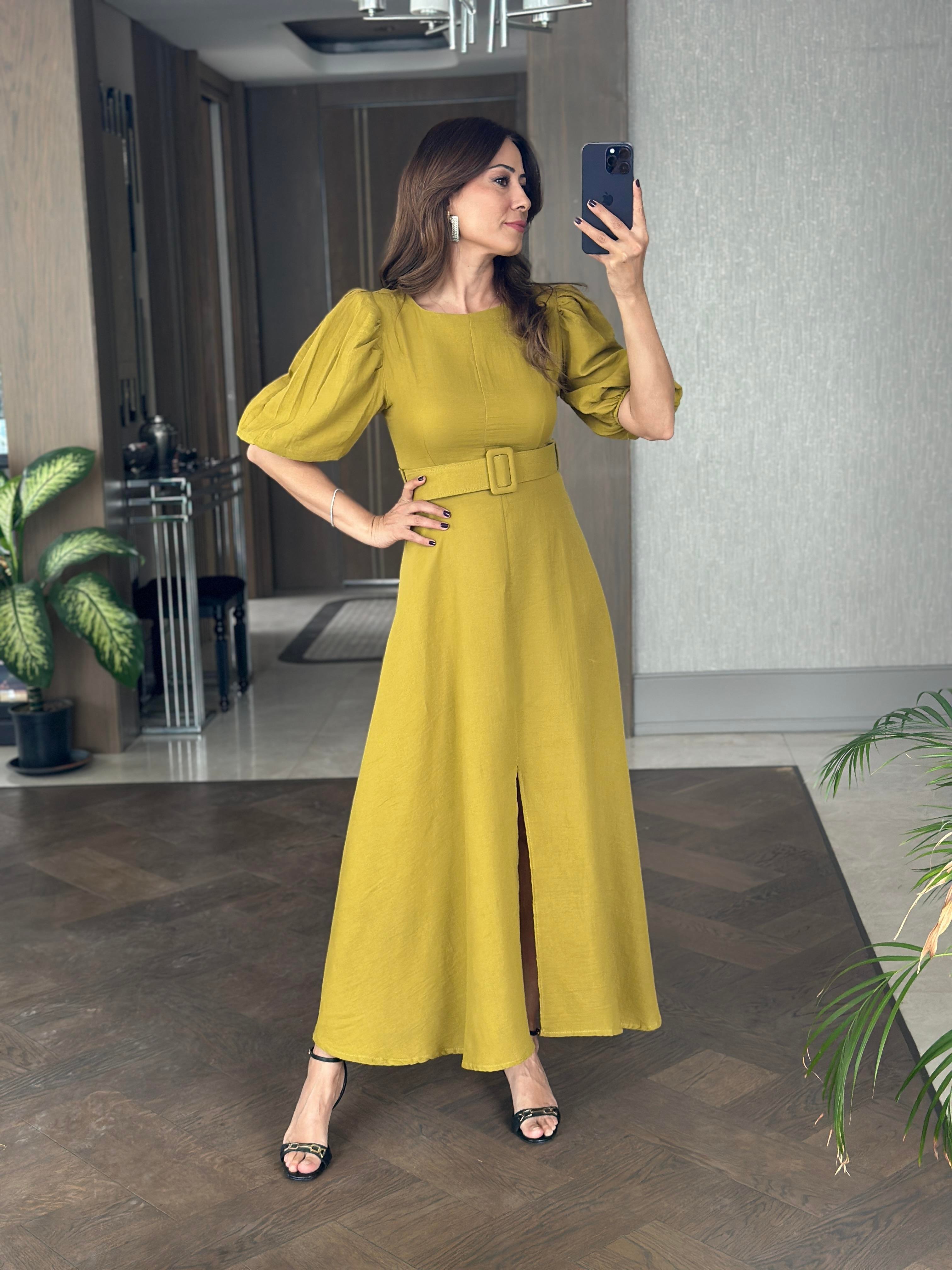 Yağ Yeşili Prenses Kol Vatkalı Kemerli Müslin Kumaş Kadın Midi Boy Elbise