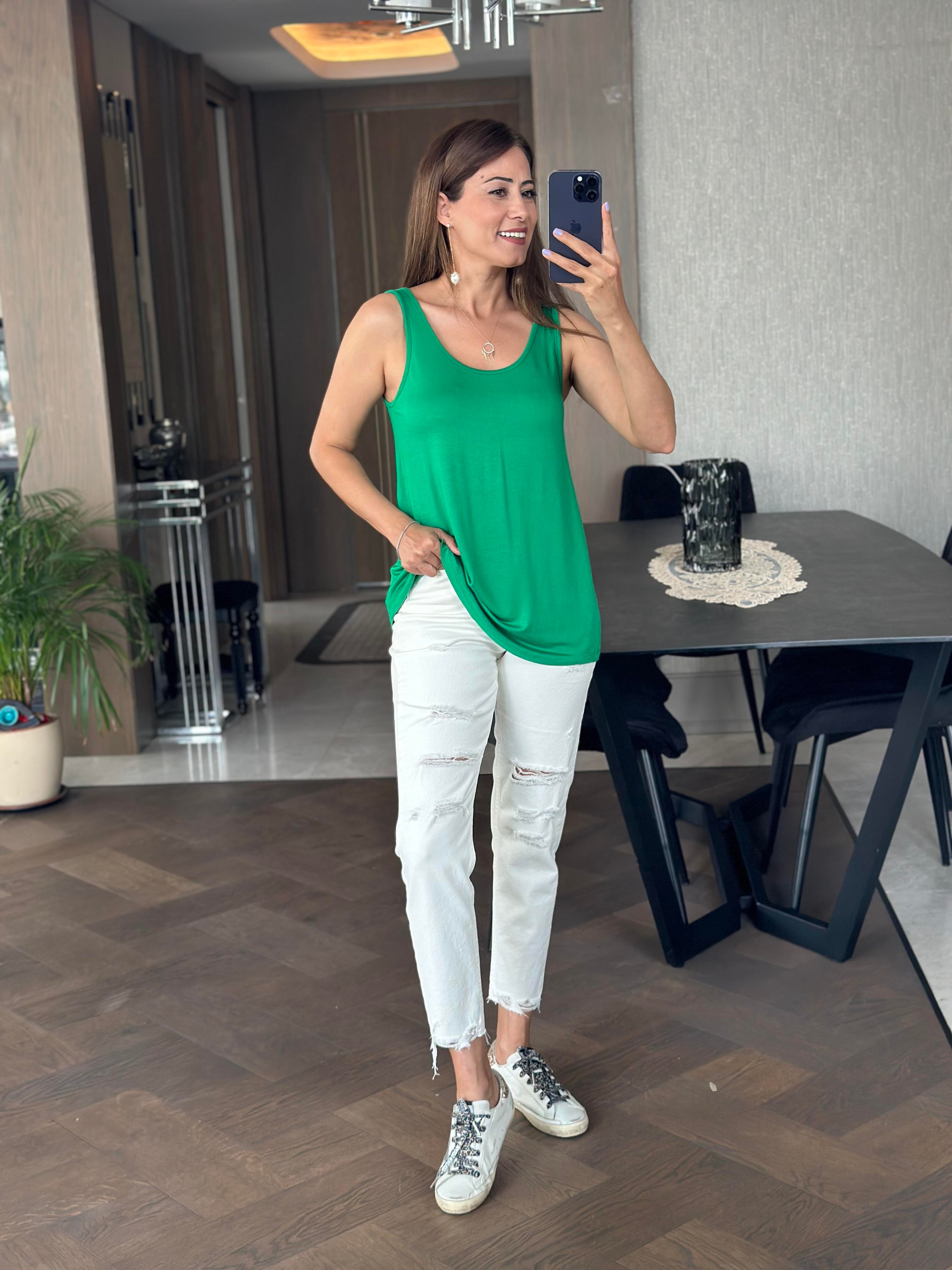 Yeşil Askılı Eteği Oval Oversize Kadın Bluz