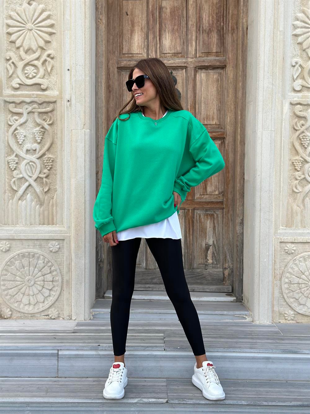 Yeşil Omzu Dikiş Detay Bisiklet Yaka Şardonlu Kadın Sweatshirt