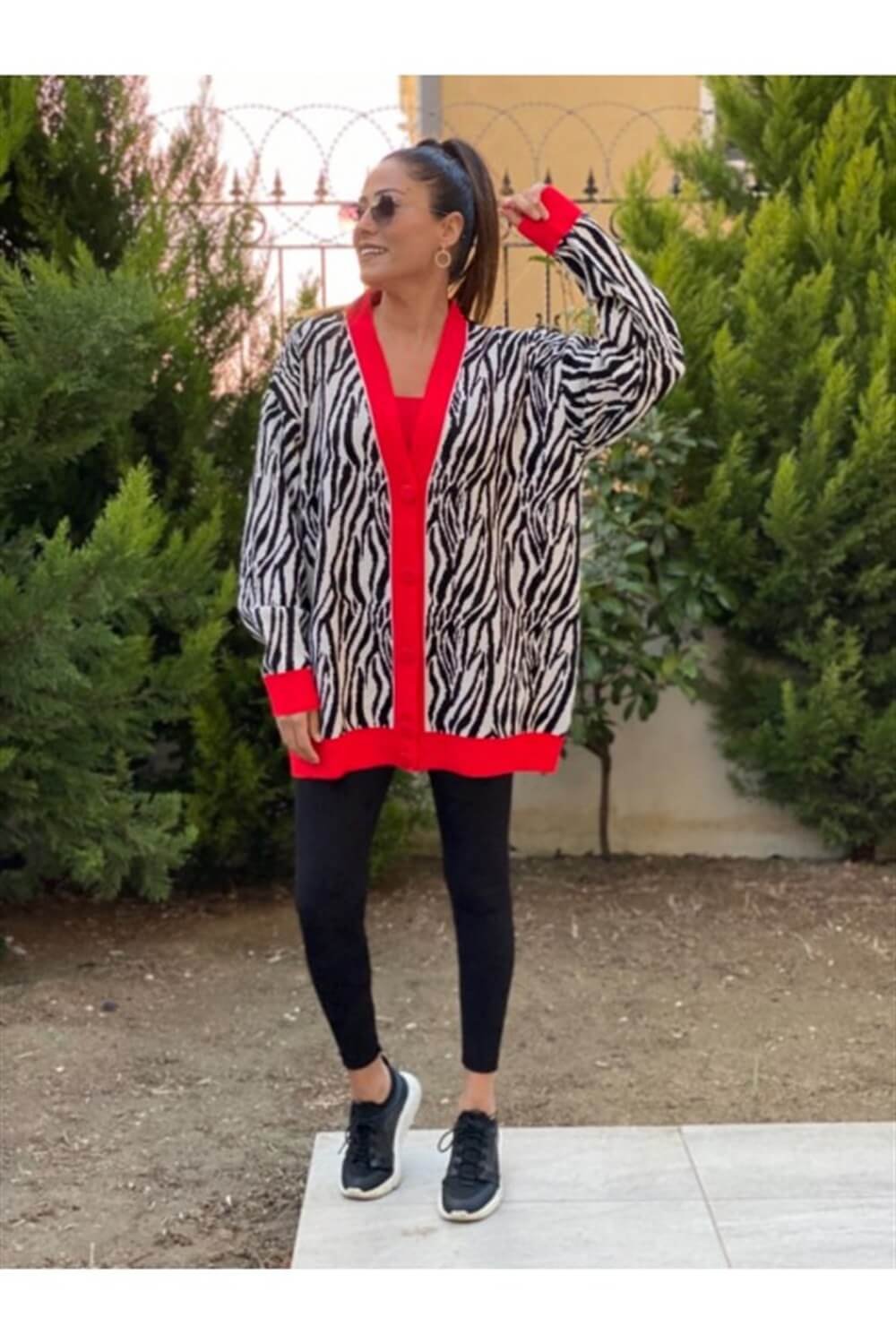 Zebra Desenli Hırka