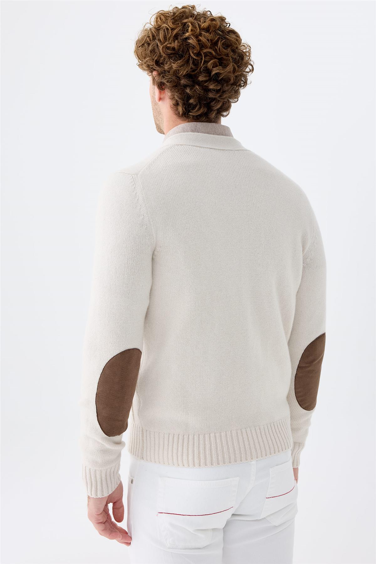 Bej Düğmeli Kaşmir Hırka