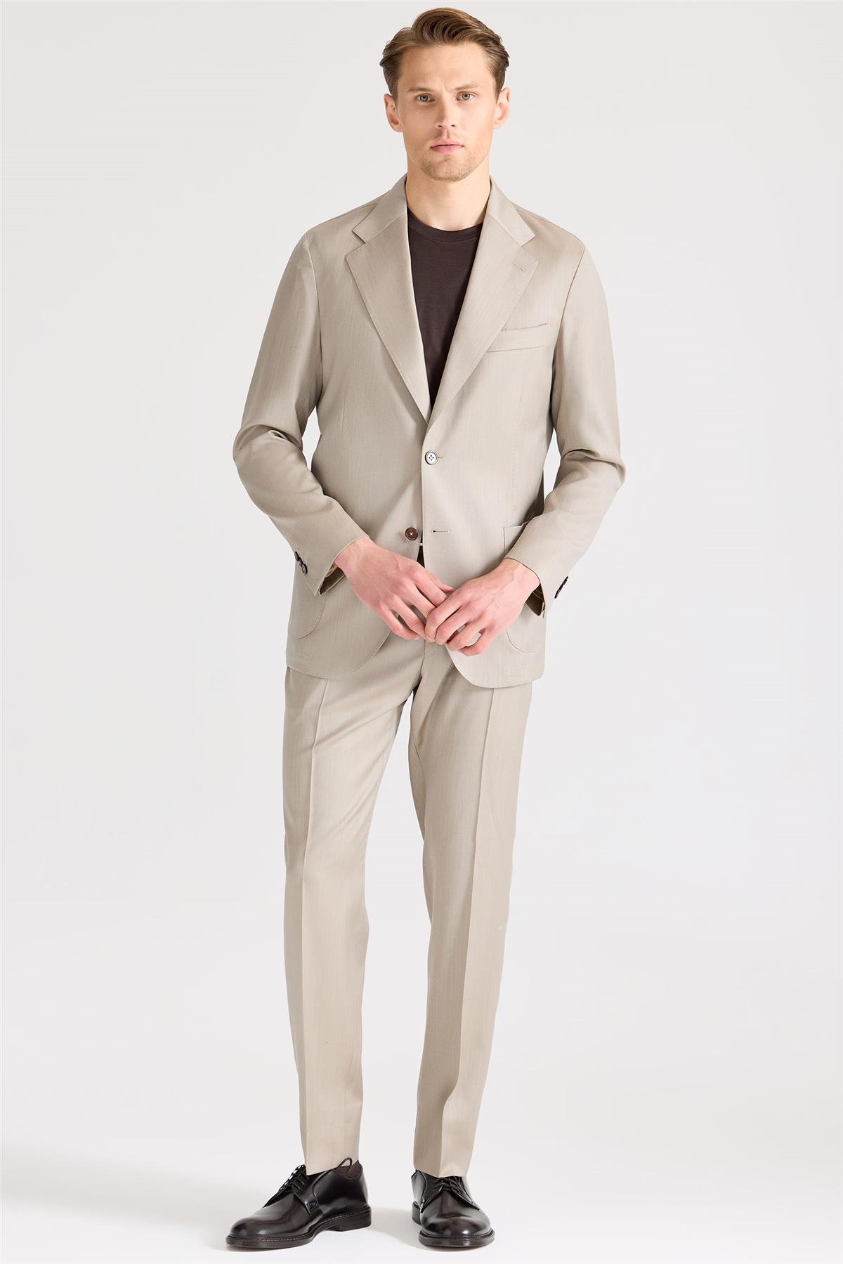 Bej Yün İpek Takım Elbise