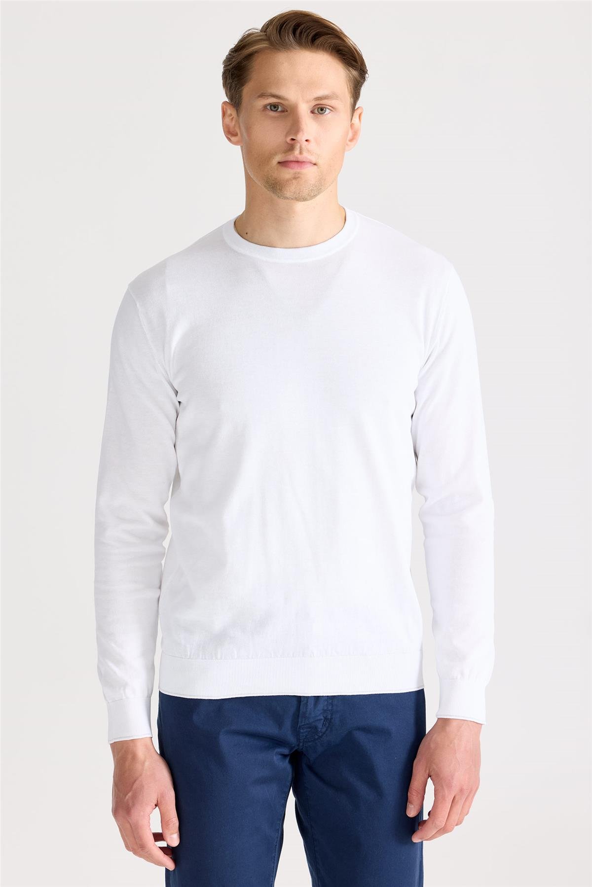 Beyaz Sıfır Yaka Pamuk Triko