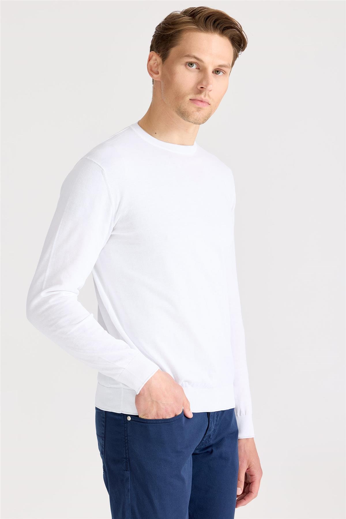 Beyaz Sıfır Yaka Pamuk Triko