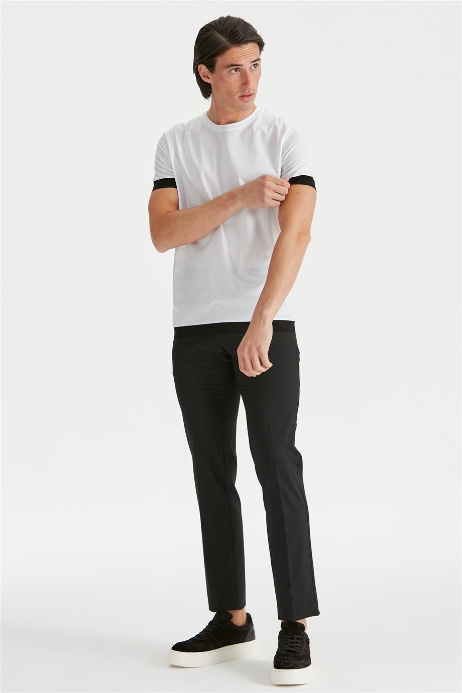 Beyaz Sıfır Yaka T-shirt