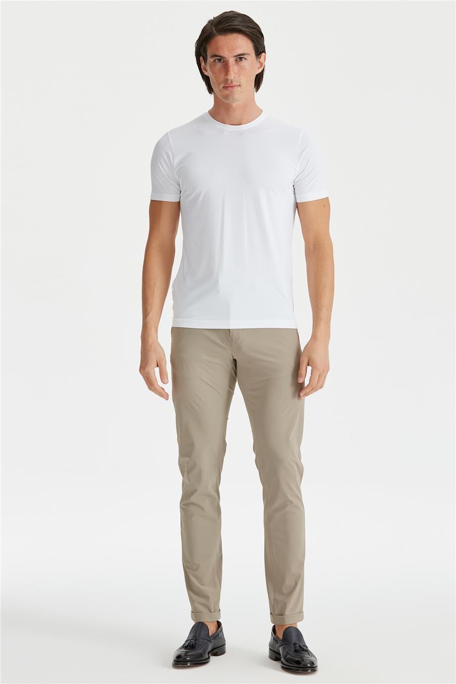 Beyaz Sıfır Yaka Teknik Kumaş T-shirt