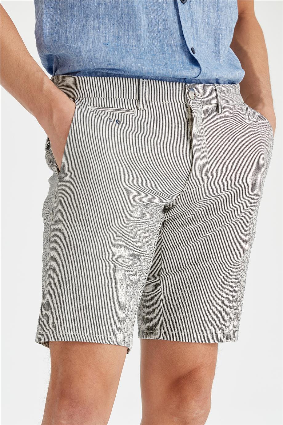 Ekru Lacivert Çizgili Pamuk Şort