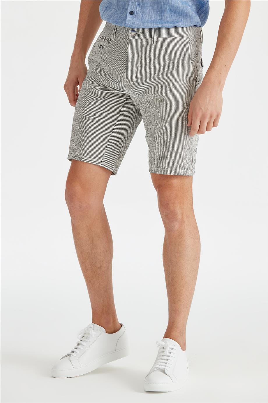 Ekru Lacivert Çizgili Pamuk Şort