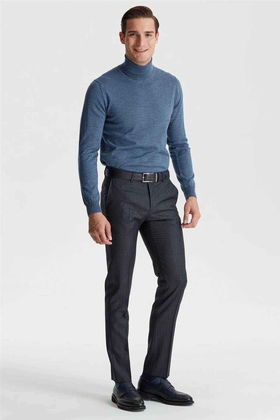 Füme Renk Mavi Çizgili Yün Takım Elbise