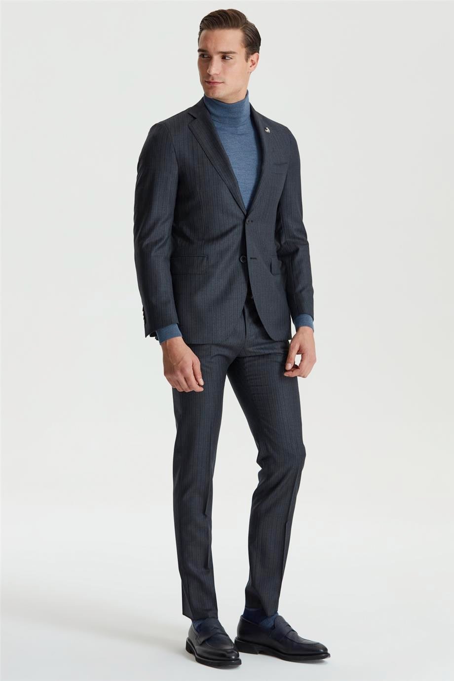 Füme Renk Mavi Çizgili Yün Takım Elbise