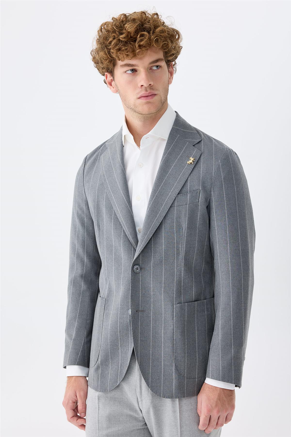Gri Çizgili Yün Ceket