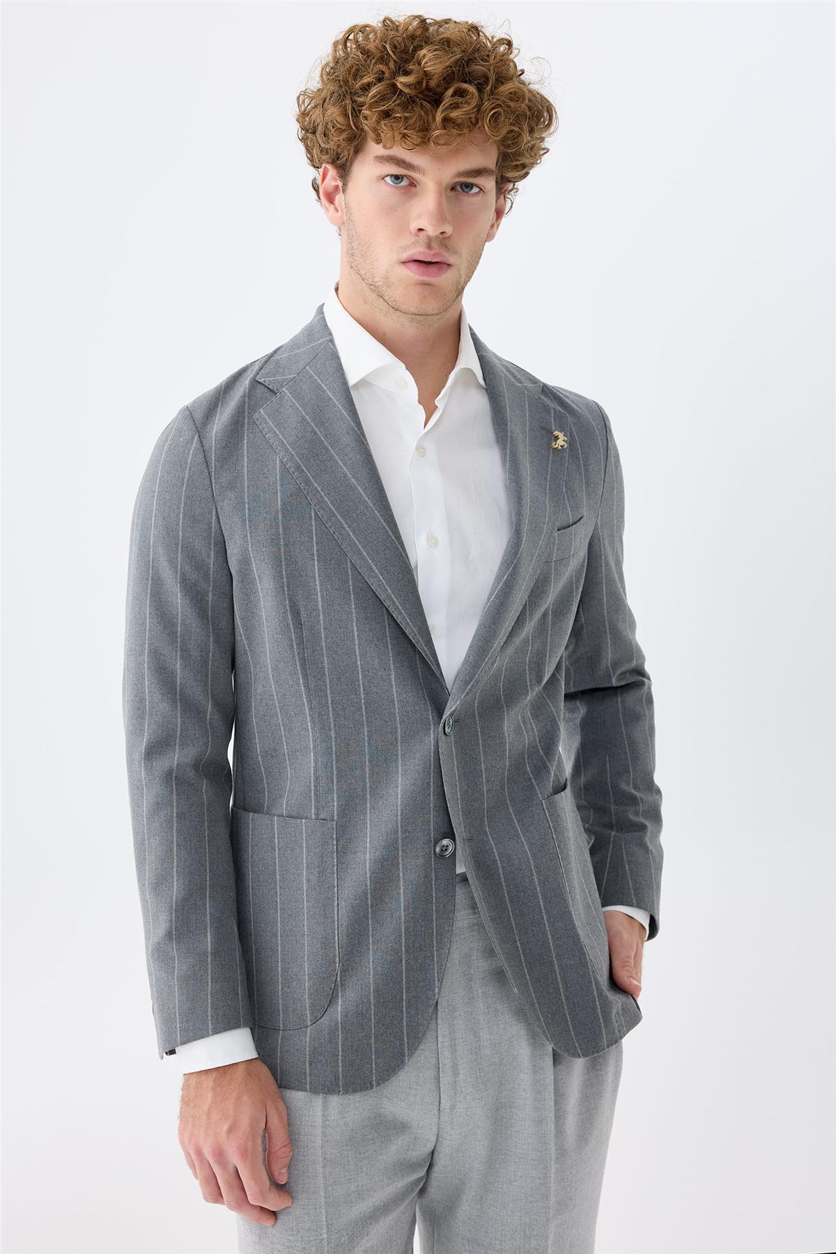 Gri Çizgili Yün Ceket