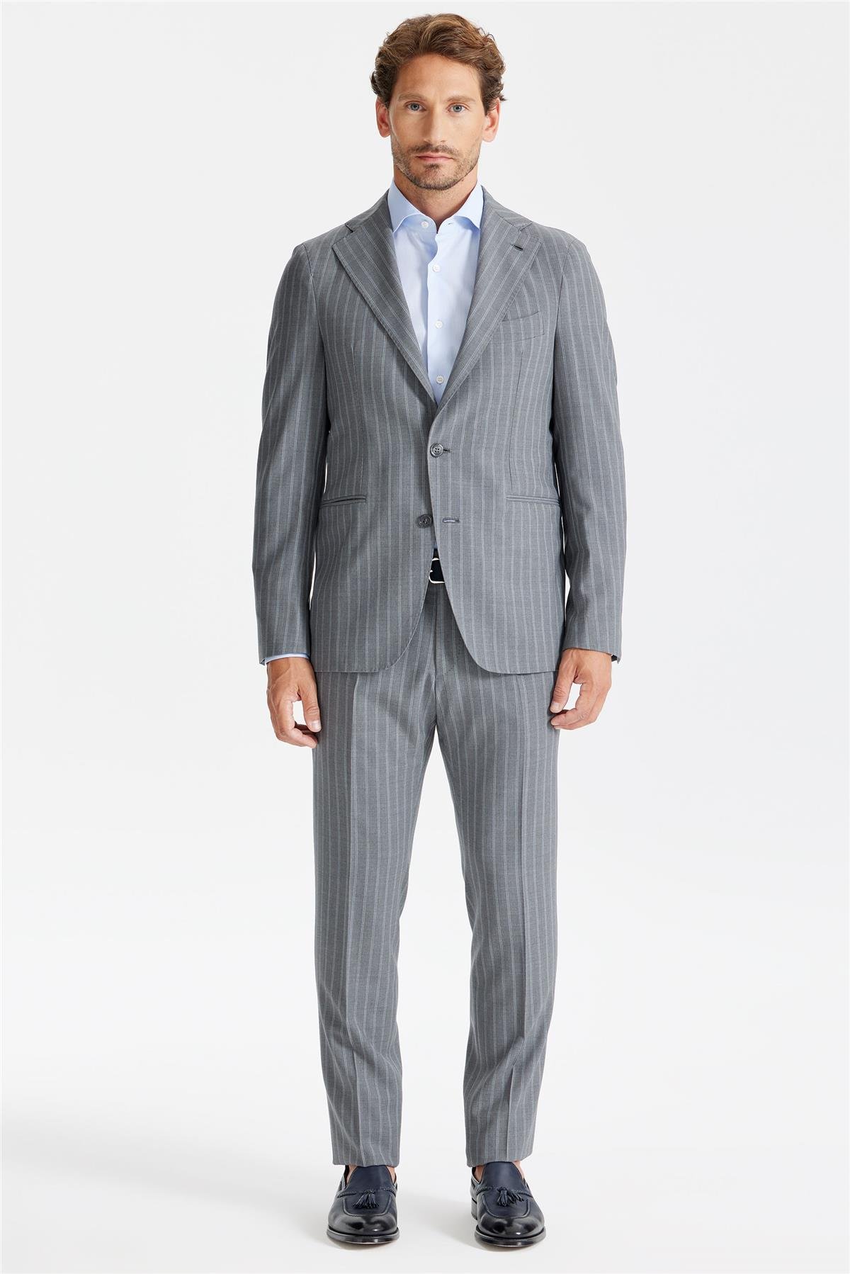 Gri Çizgili YünTakım Elbise