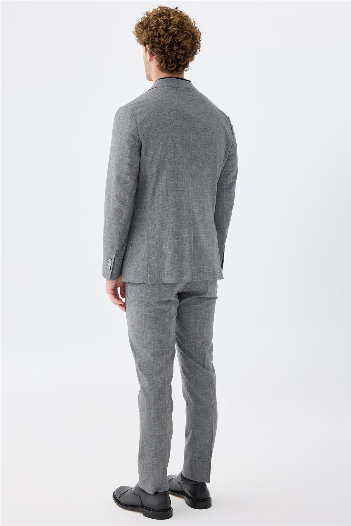 Gri Kareli Yün Takım Elbise