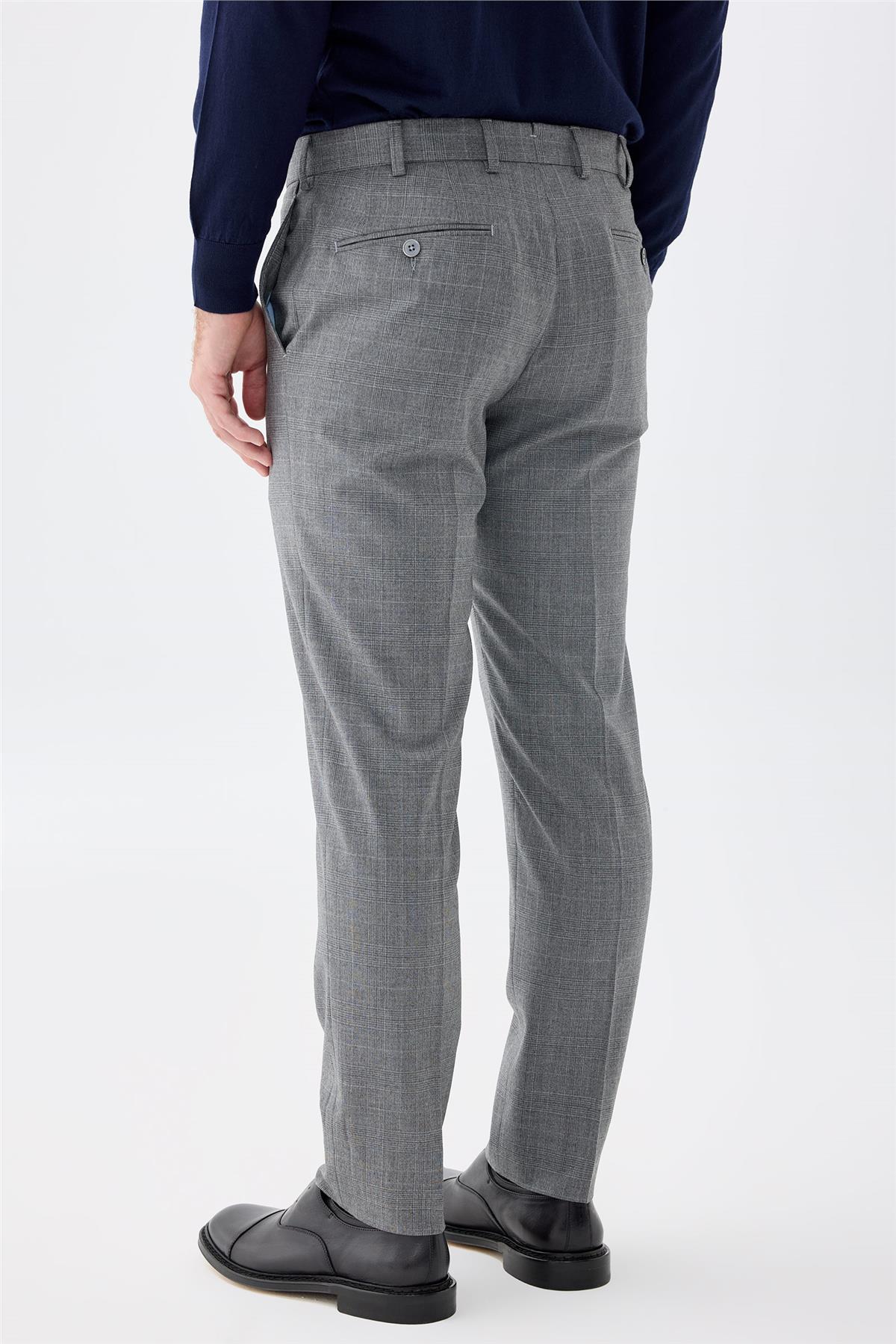 Gri Kareli Yün Takım Elbise