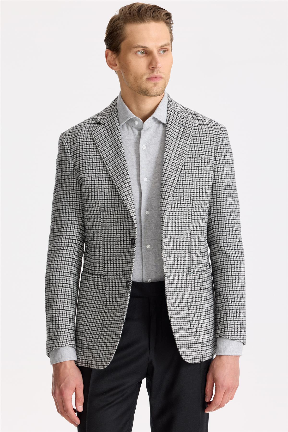 Gri Siyah Kareli Yün Ceket