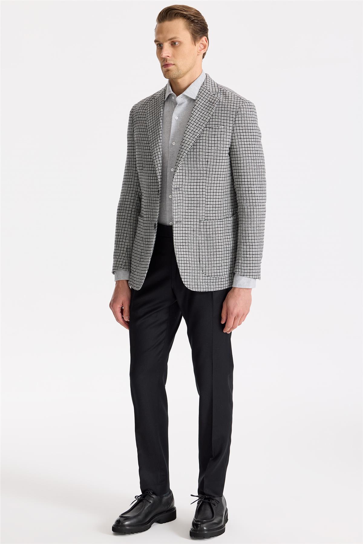 Gri Siyah Kareli Yün Ceket