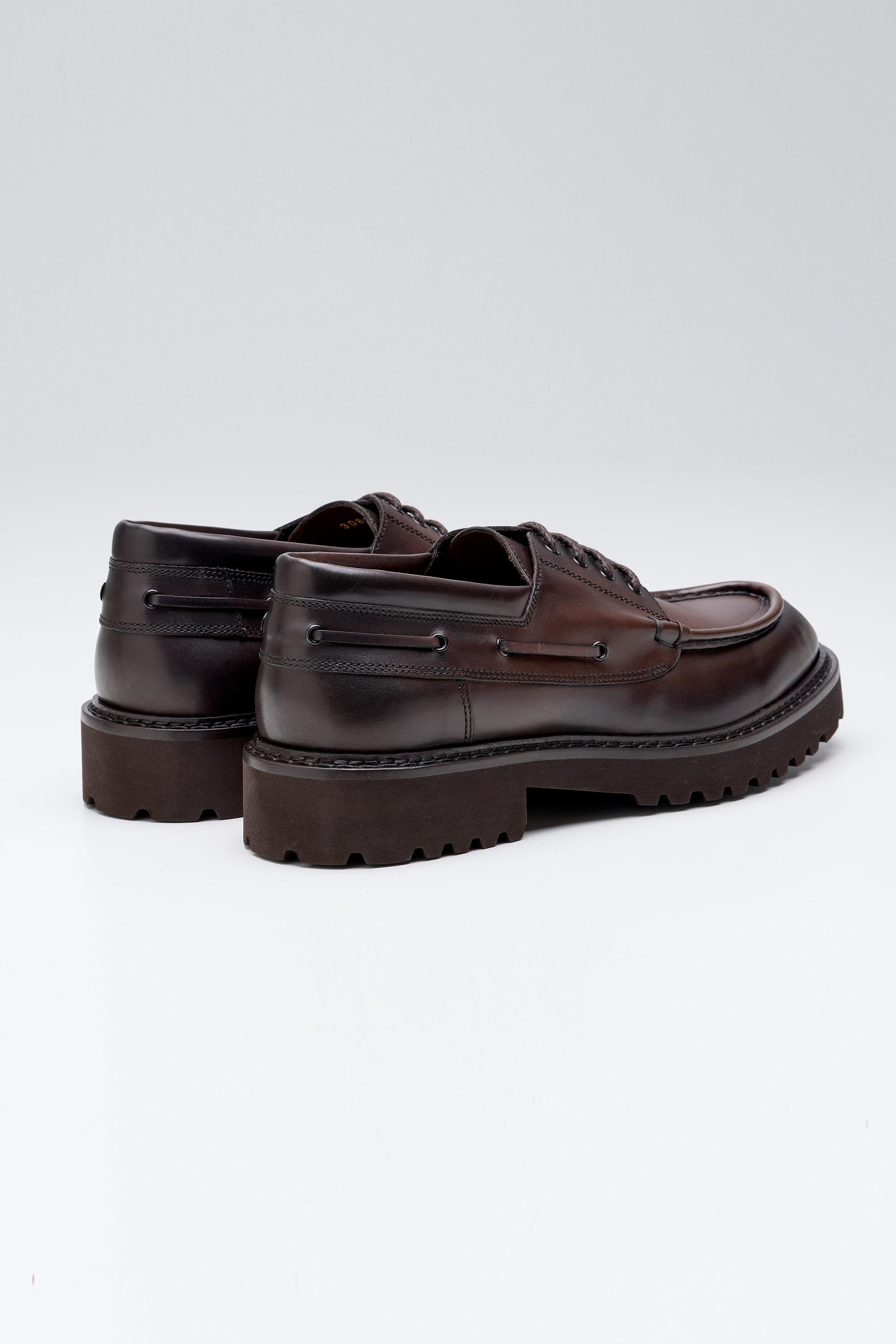 Kahverengi Bağcıklı Deri Ayakkabı