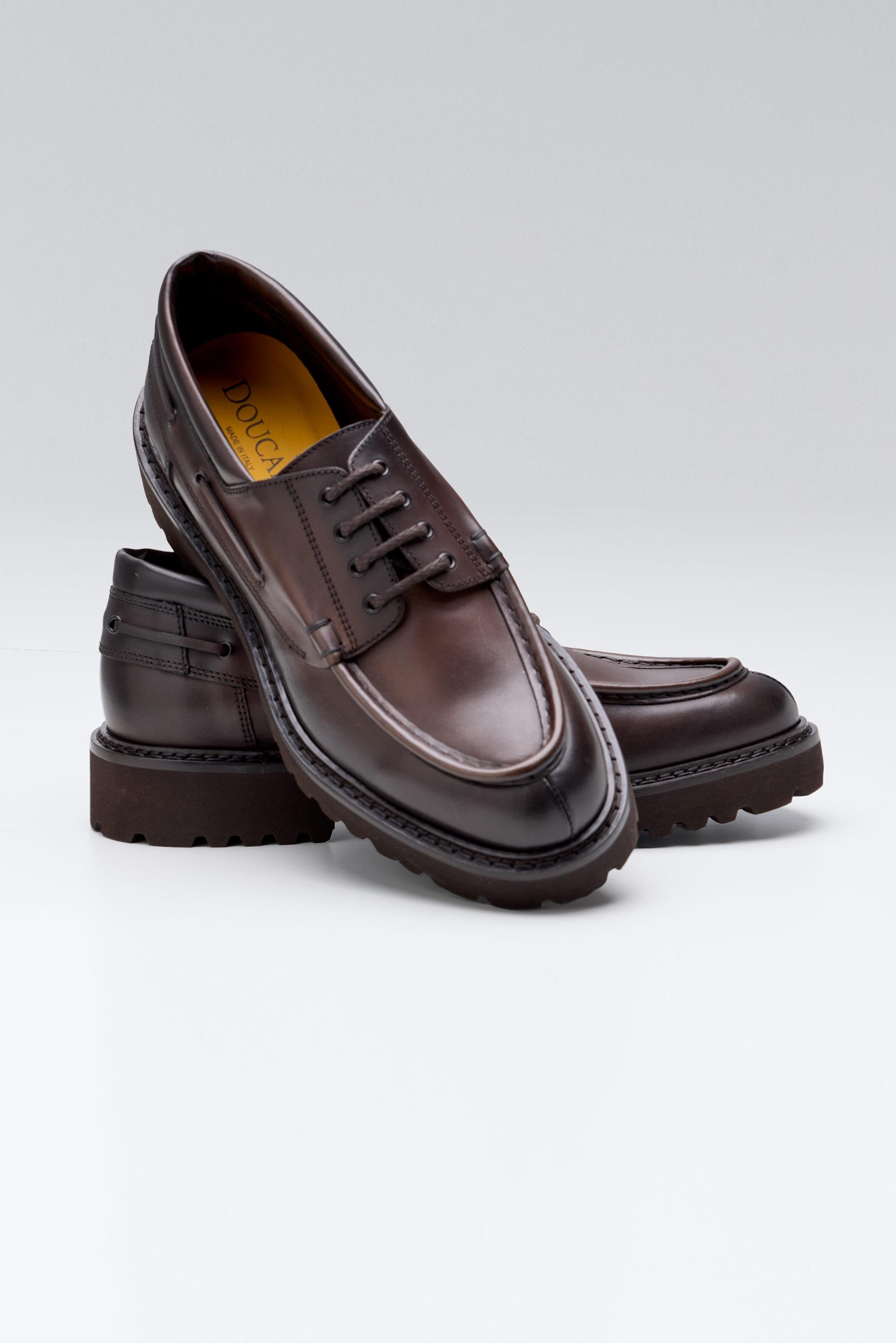 Kahverengi Bağcıklı Deri Ayakkabı