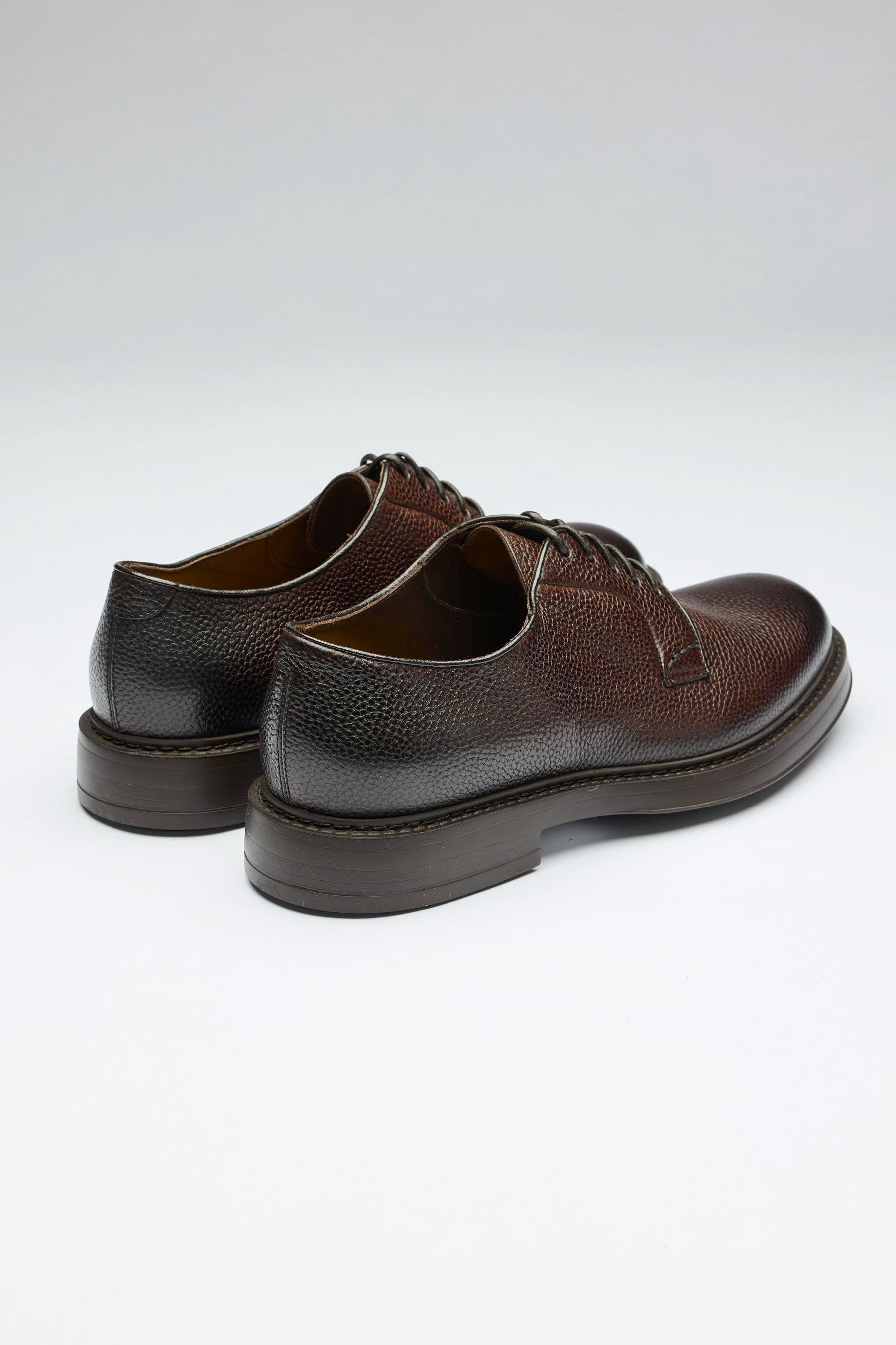 Kahverengi Bağcıklı Deri Ayakkabı