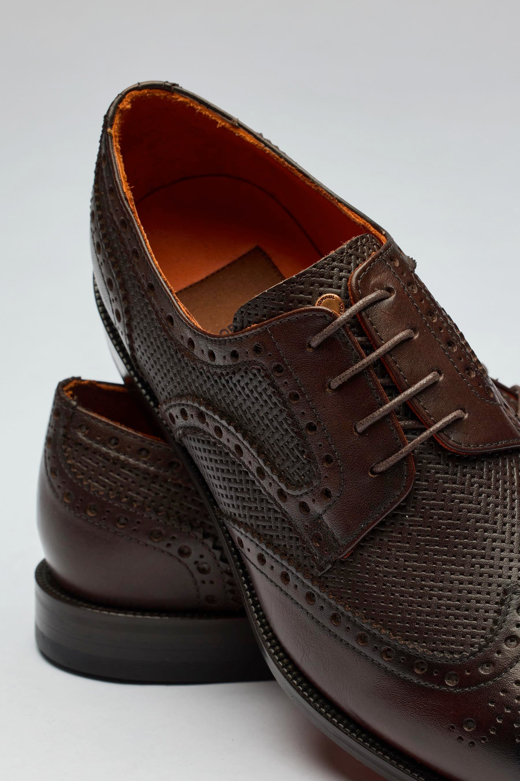 Kahverengi Bağcıklı Klasik Deri Ayakkabı