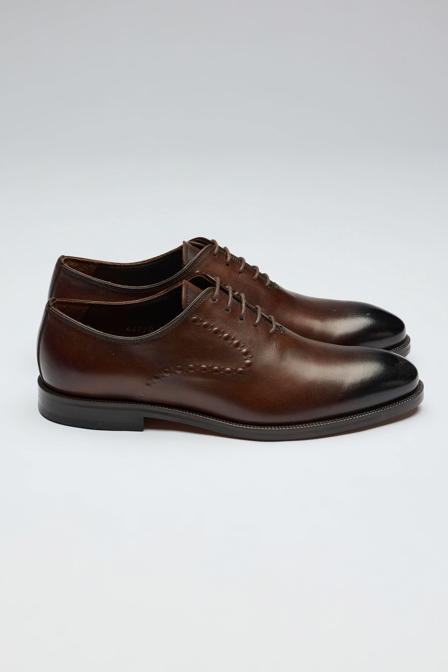 Kahverengi Bağcıklı Klasik Deri Ayakkabı