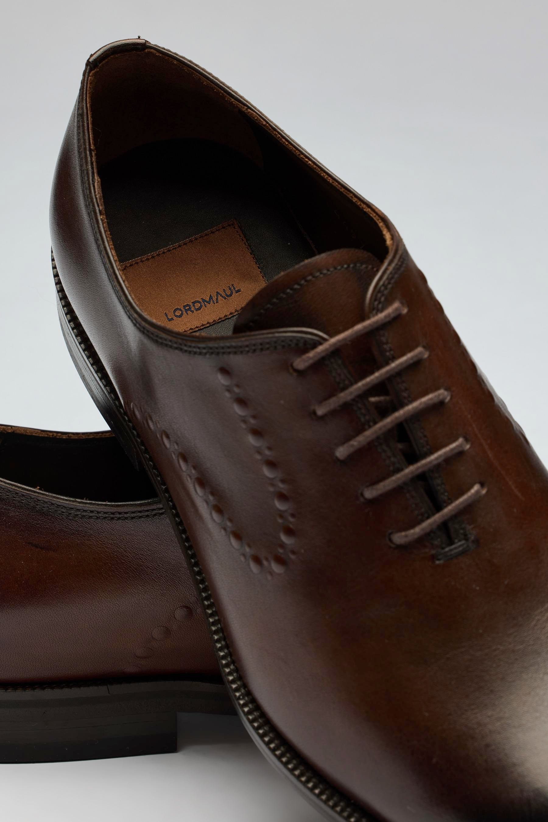 Kahverengi Bağcıklı Klasik Deri Ayakkabı