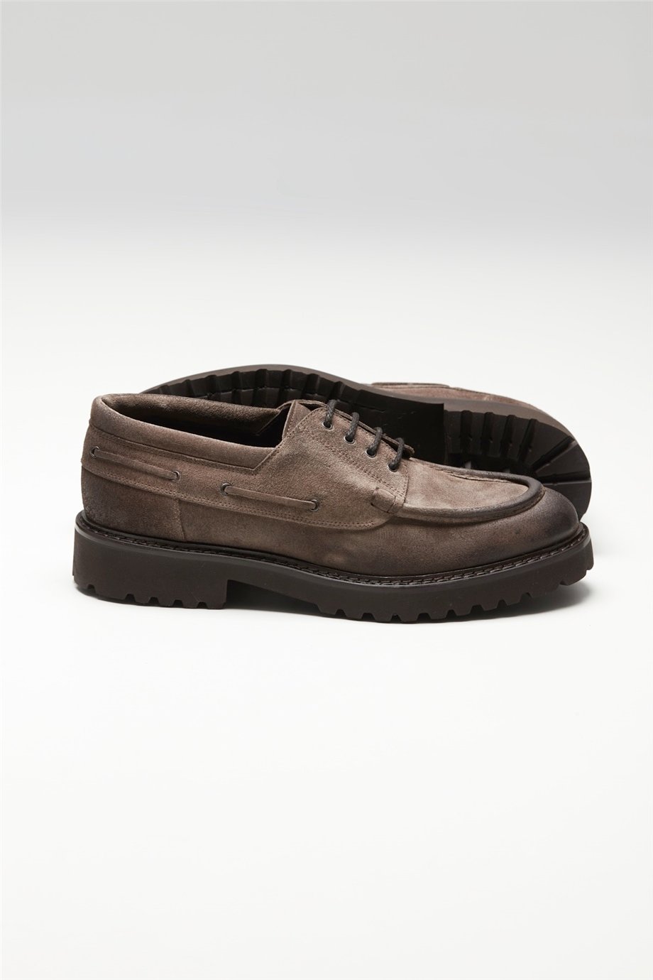 Kahverengi Bağcıklı Süed Loafer