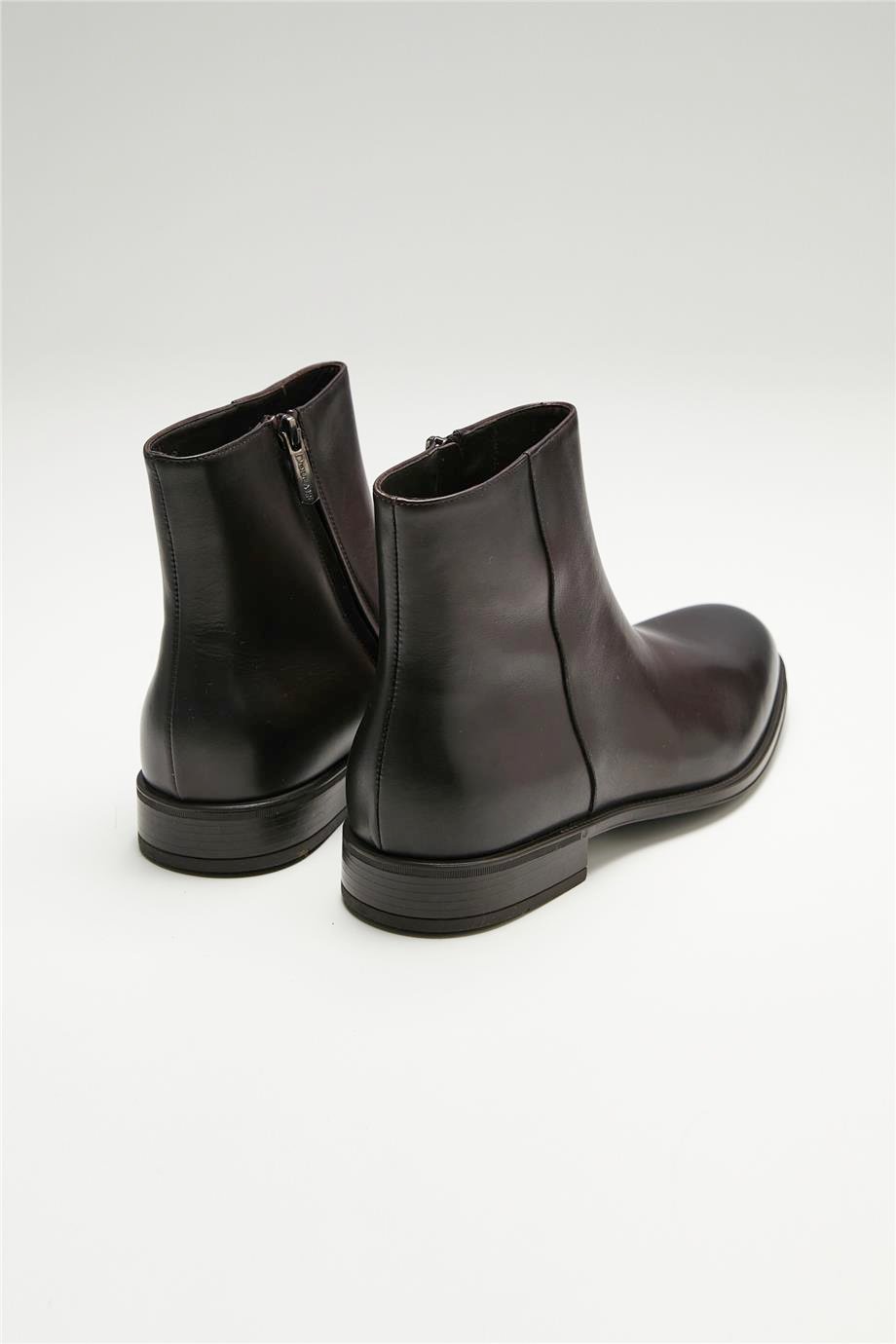 Kahverengi Fermuarlı Deri Bot