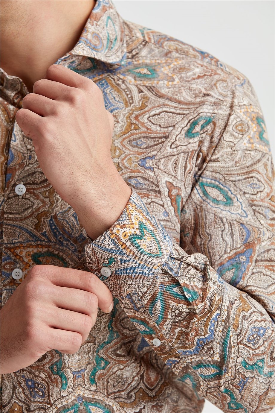 Kahverengi Motifli Pamuk Gömlek