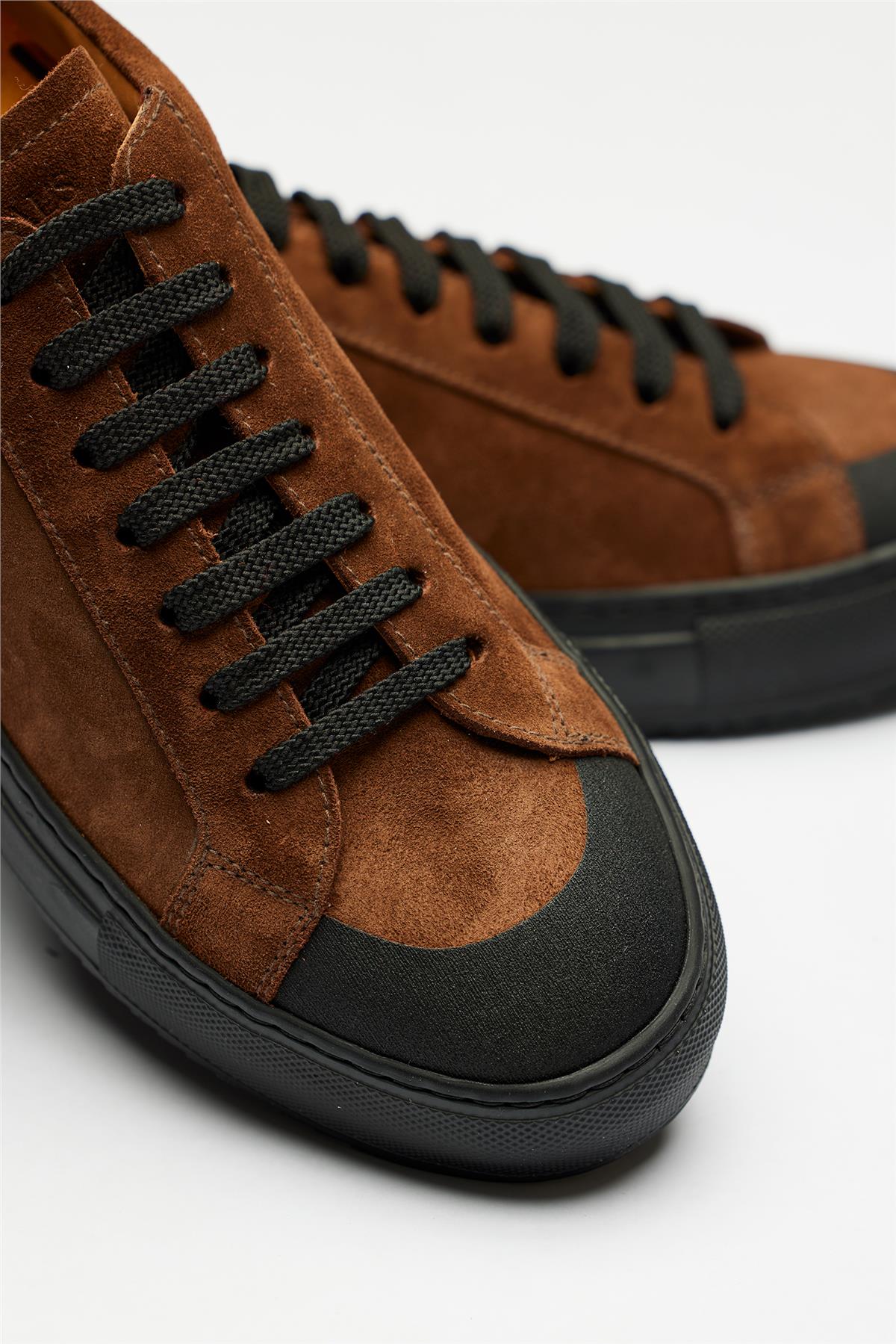Kahverengi Süed Bağcıklı Sneaker