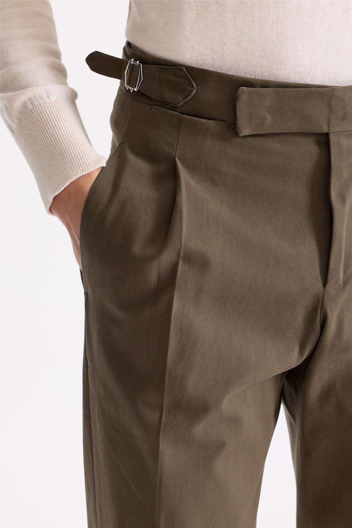 Kahverengi Tokalı Pamuk Pantolon