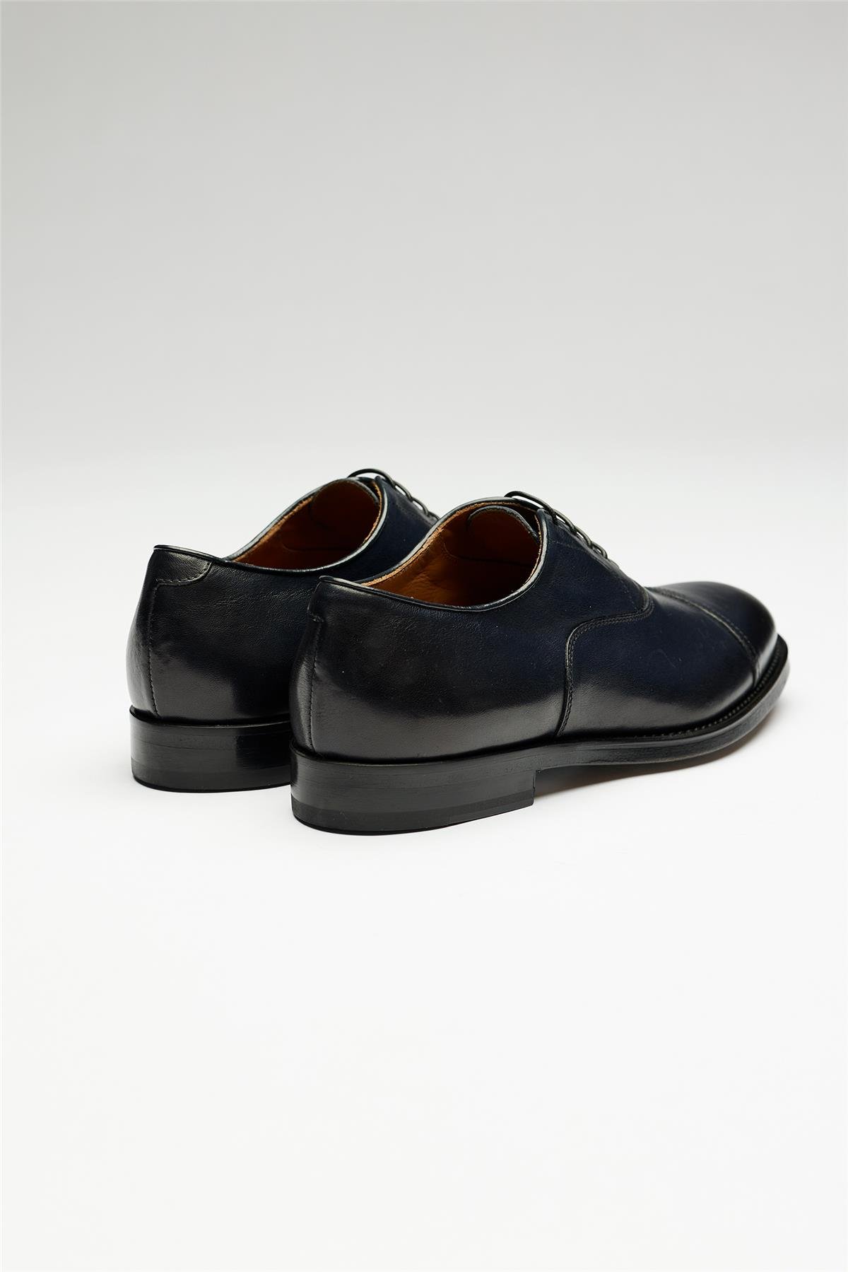 Lacivert Bağcıklı Klasik Deri Ayakkabı