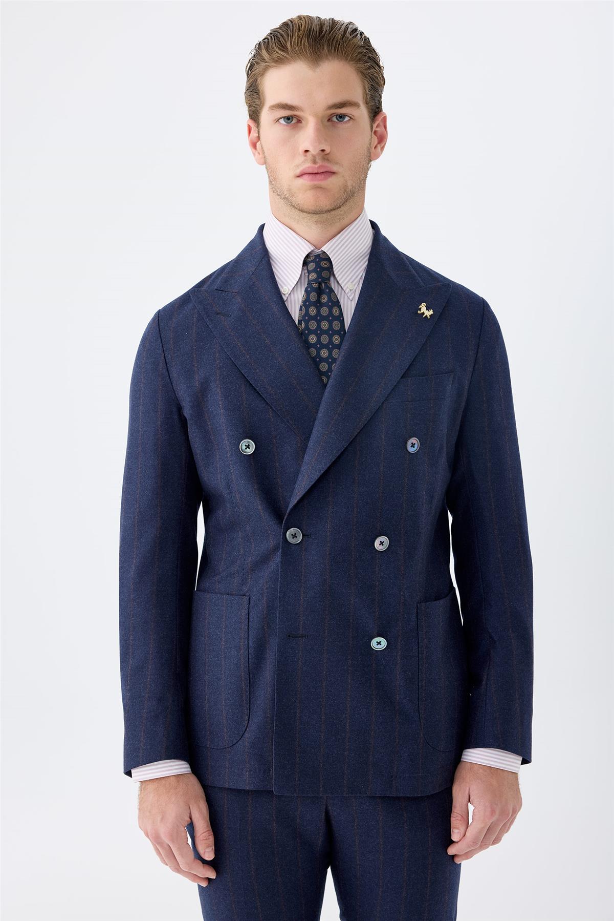 Lacivert Çizgili Kruvaze Yün Takım Elbise