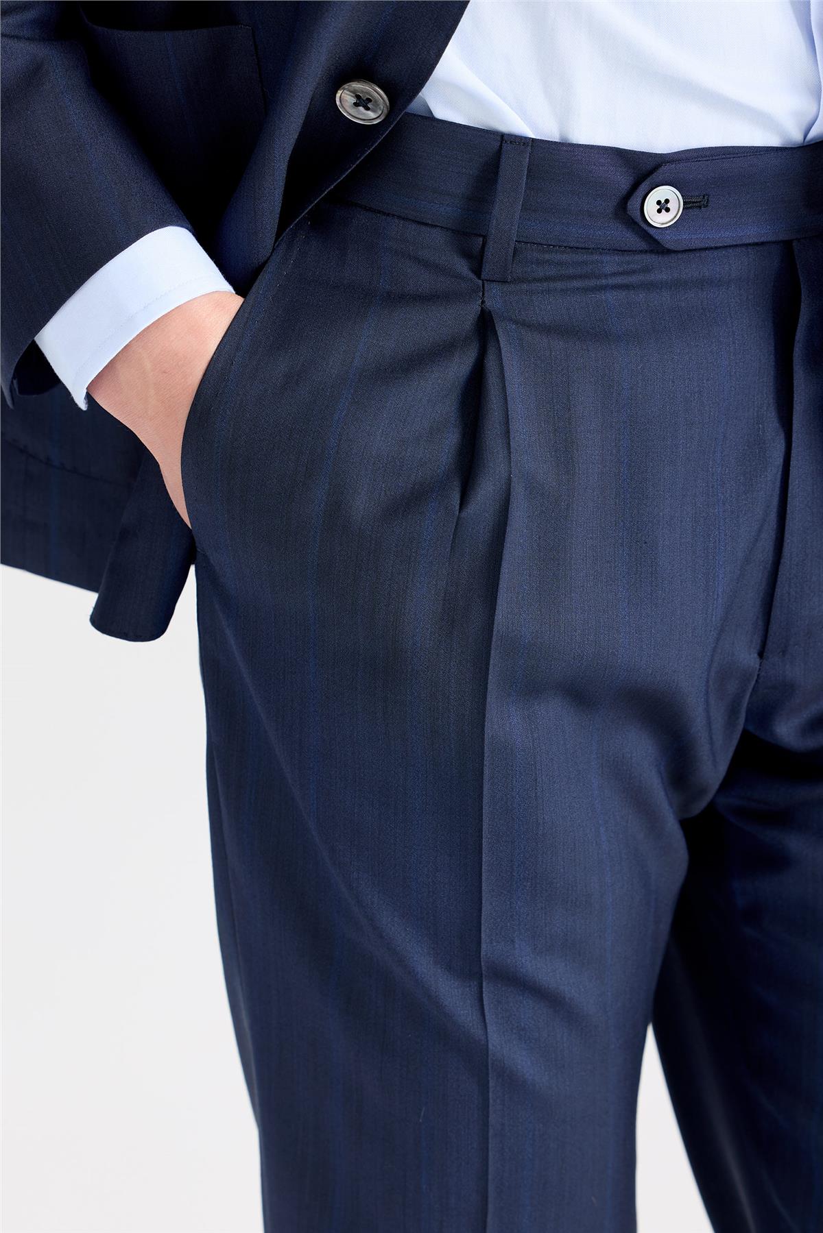 Lacivert Çizgili Yün İpek Takım Elbise