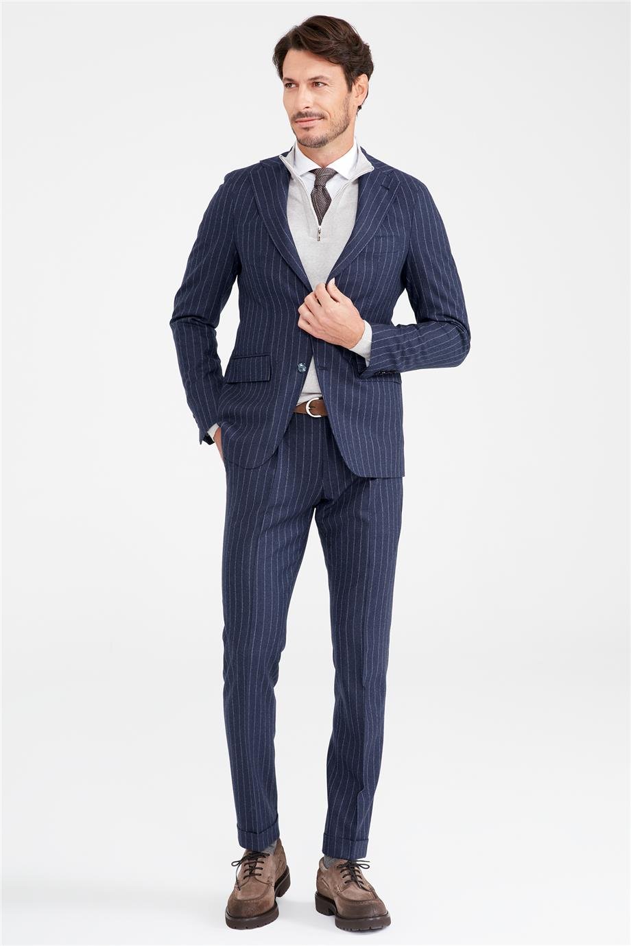 Lacivert Gri Çizgili Yün Takım Elbise